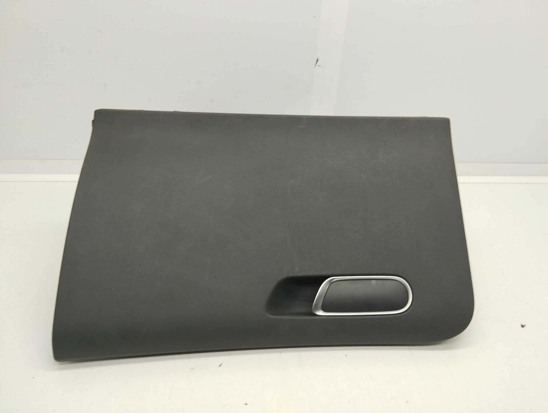 Recambio de guantera para ds 4 basis referencia OEM IAM 9671431377  