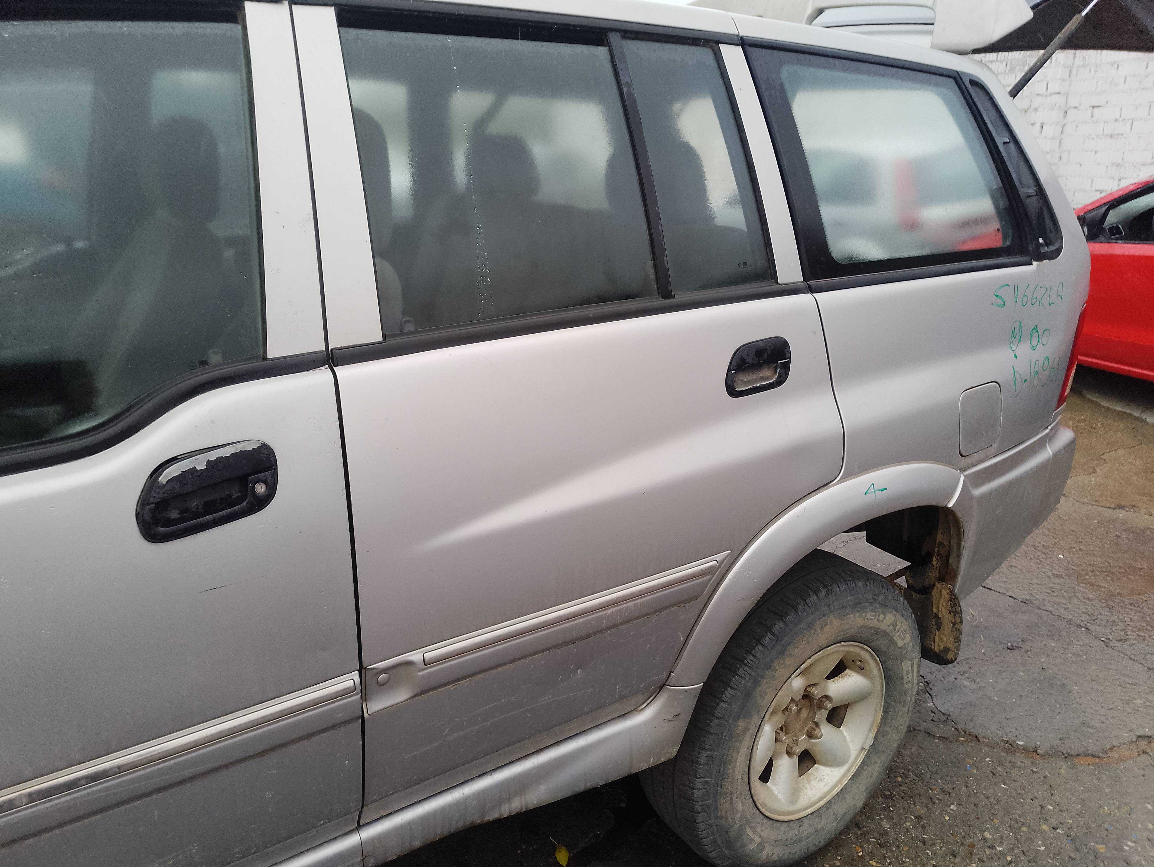 Recambio de puerta trasera izquierda para ssangyong musso 2.9 tdi lux referencia OEM IAM   