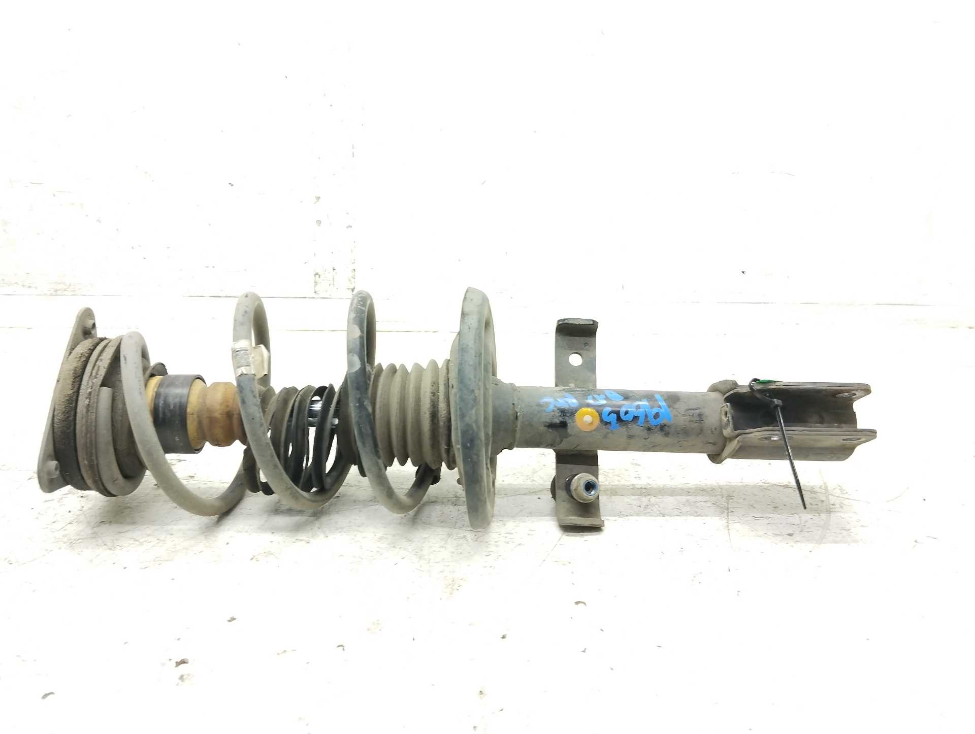 Recambio de amortiguador delantero derecho para renault clio iv 1.5 dci referencia OEM IAM 543020808R  