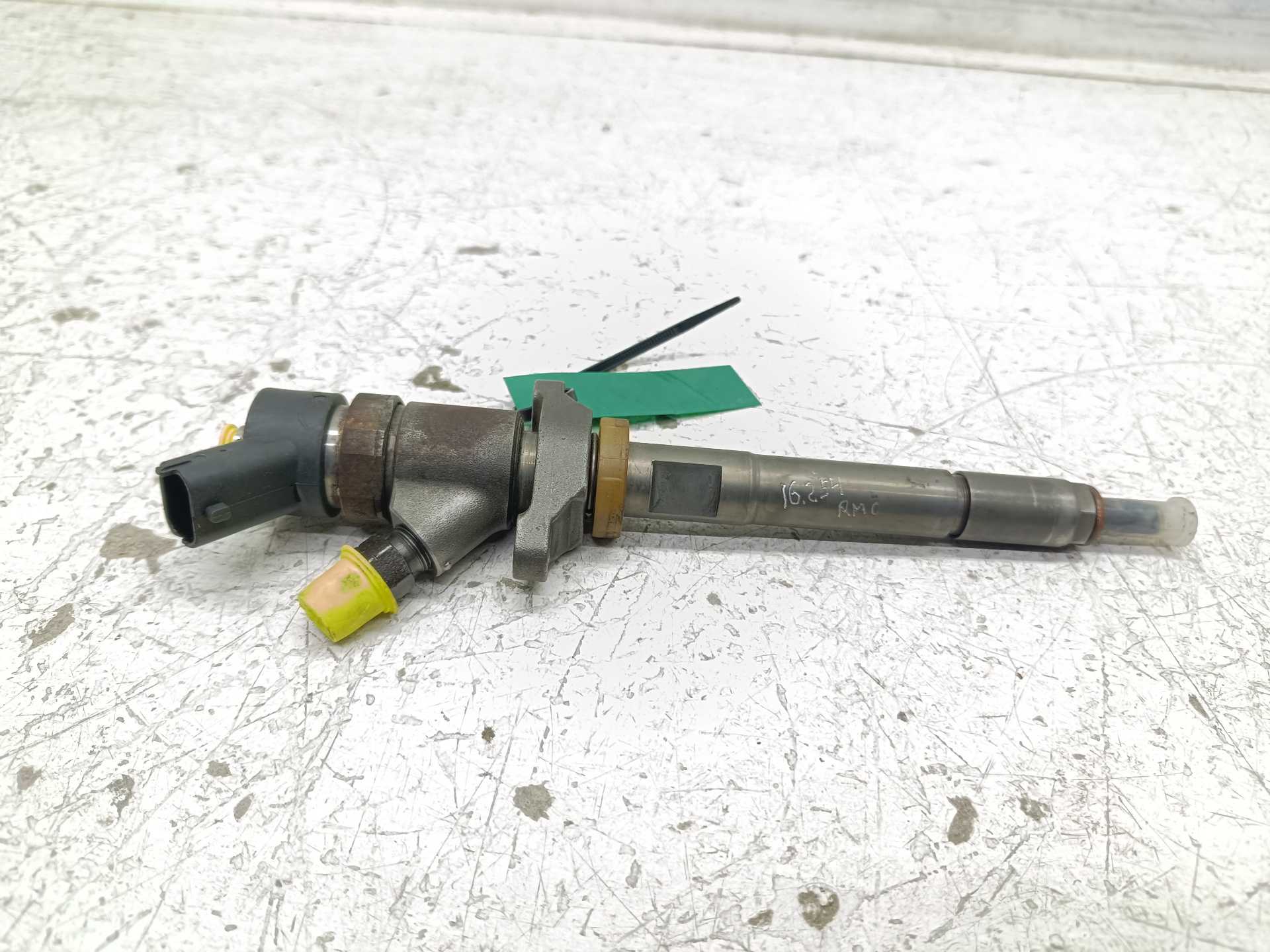 Recambio de inyector para peugeot 407 referencia OEM IAM 0445110188  
