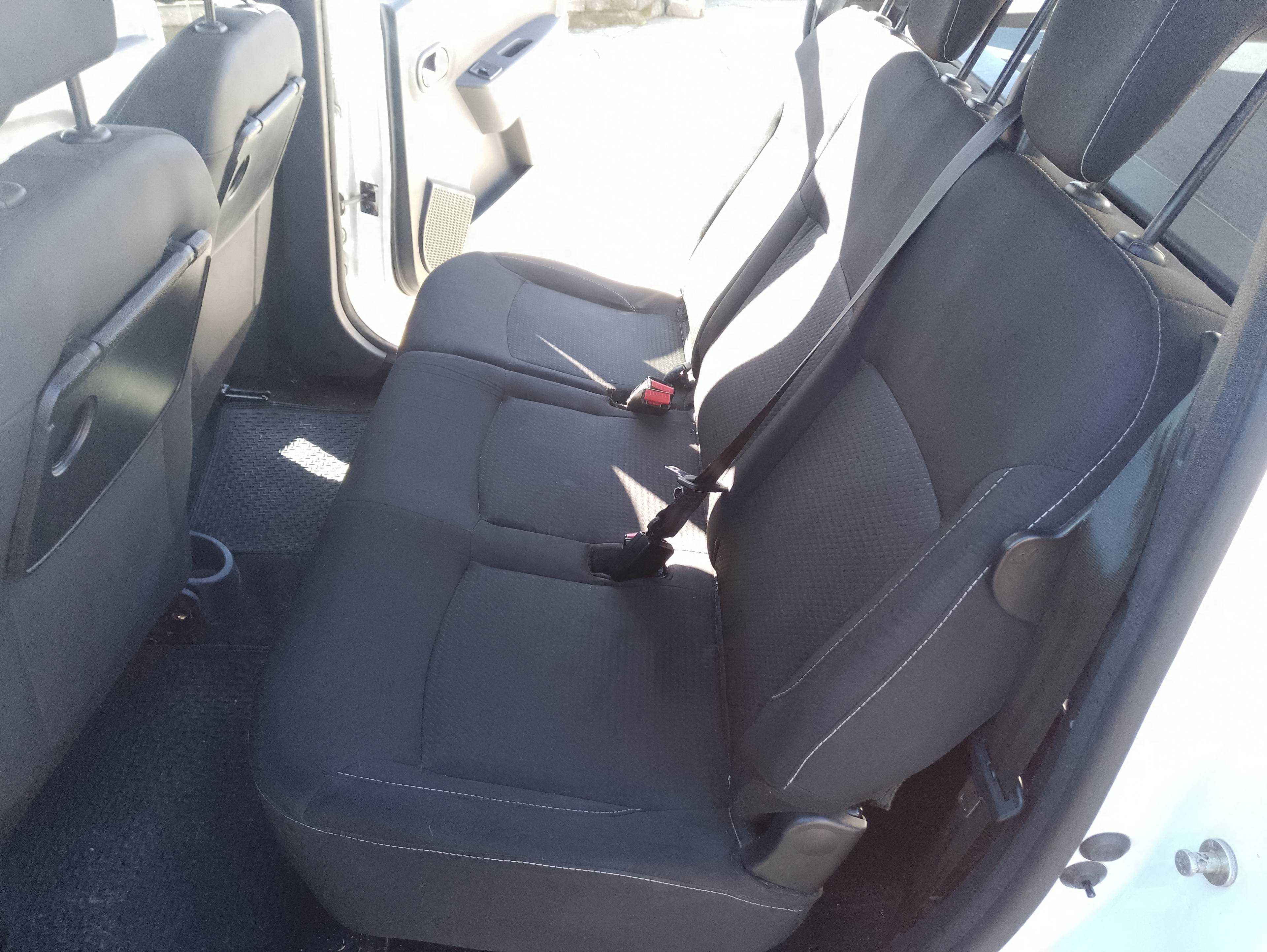 Recambio de asientos traseros para dacia lodgy comfort referencia OEM IAM   