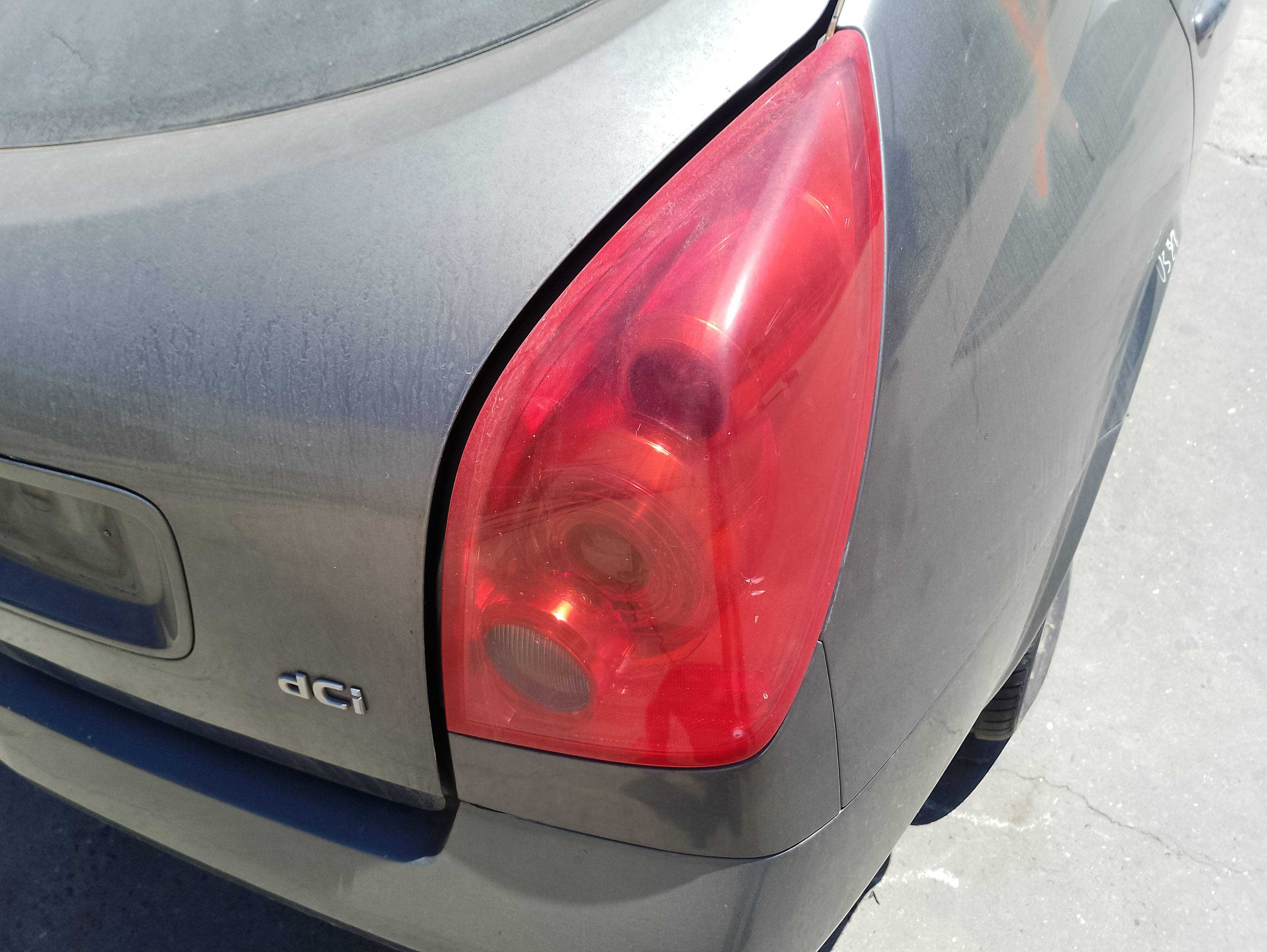 Recambio de piloto trasero derecho para nissan primera berlina (p12) acenta referencia OEM IAM   