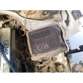 CAJA RELES / FUSIBLES 
