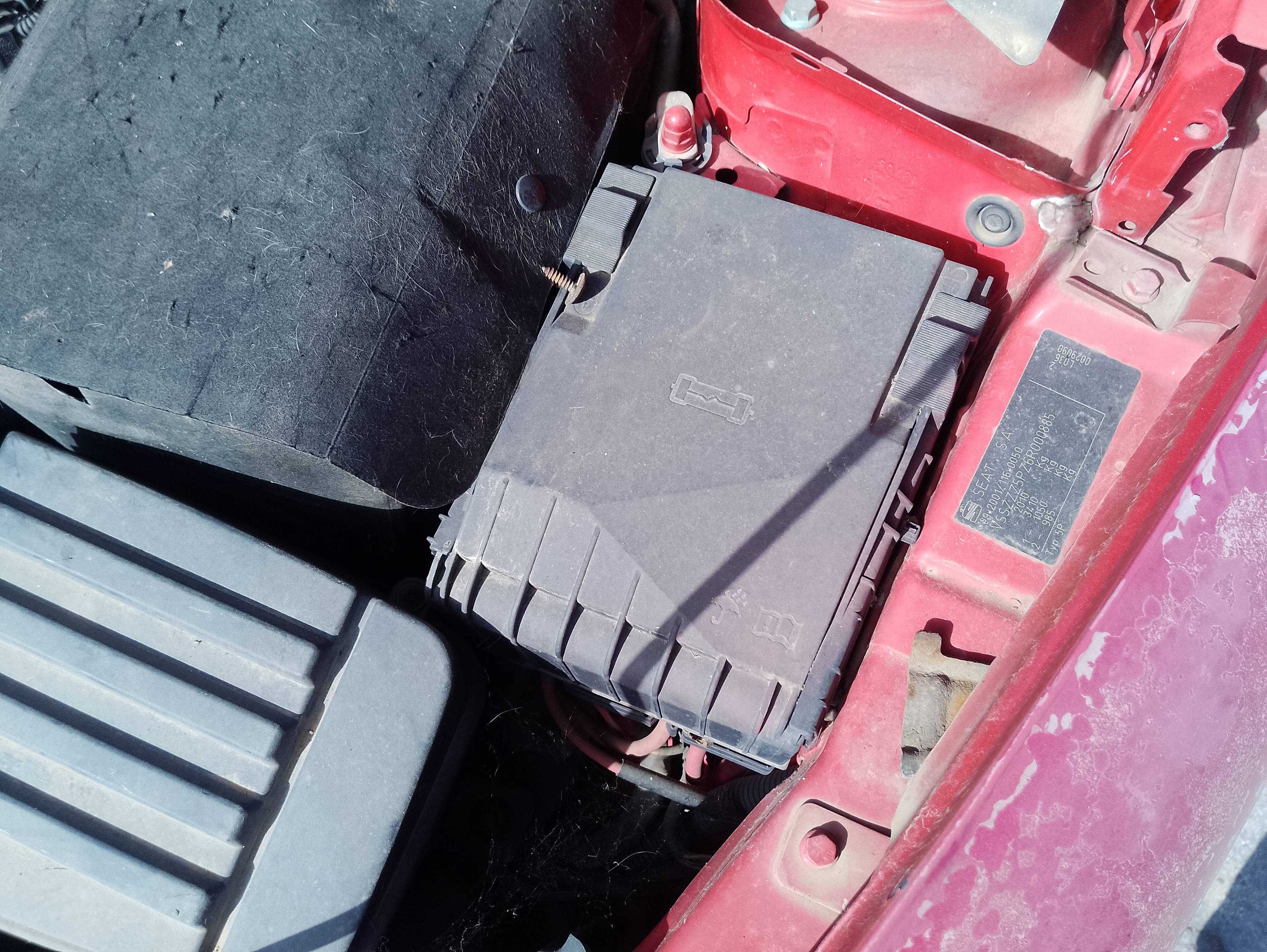 Recambio de caja reles / fusibles para seat altea (5p1) arena referencia OEM IAM   