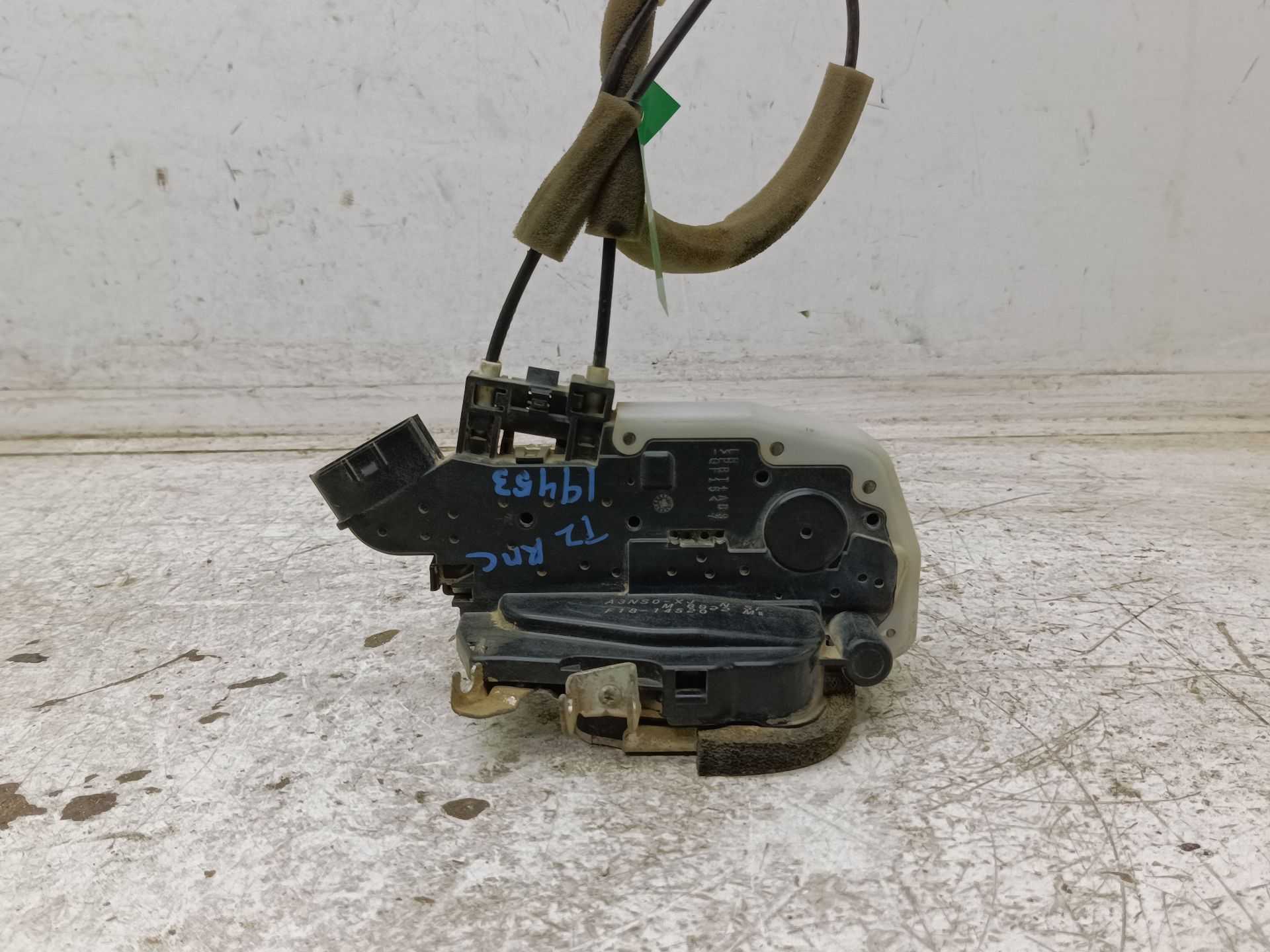 Recambio de cerradura puerta trasera izquierda para nissan x-trail (t32) 360 referencia OEM IAM F1814520  