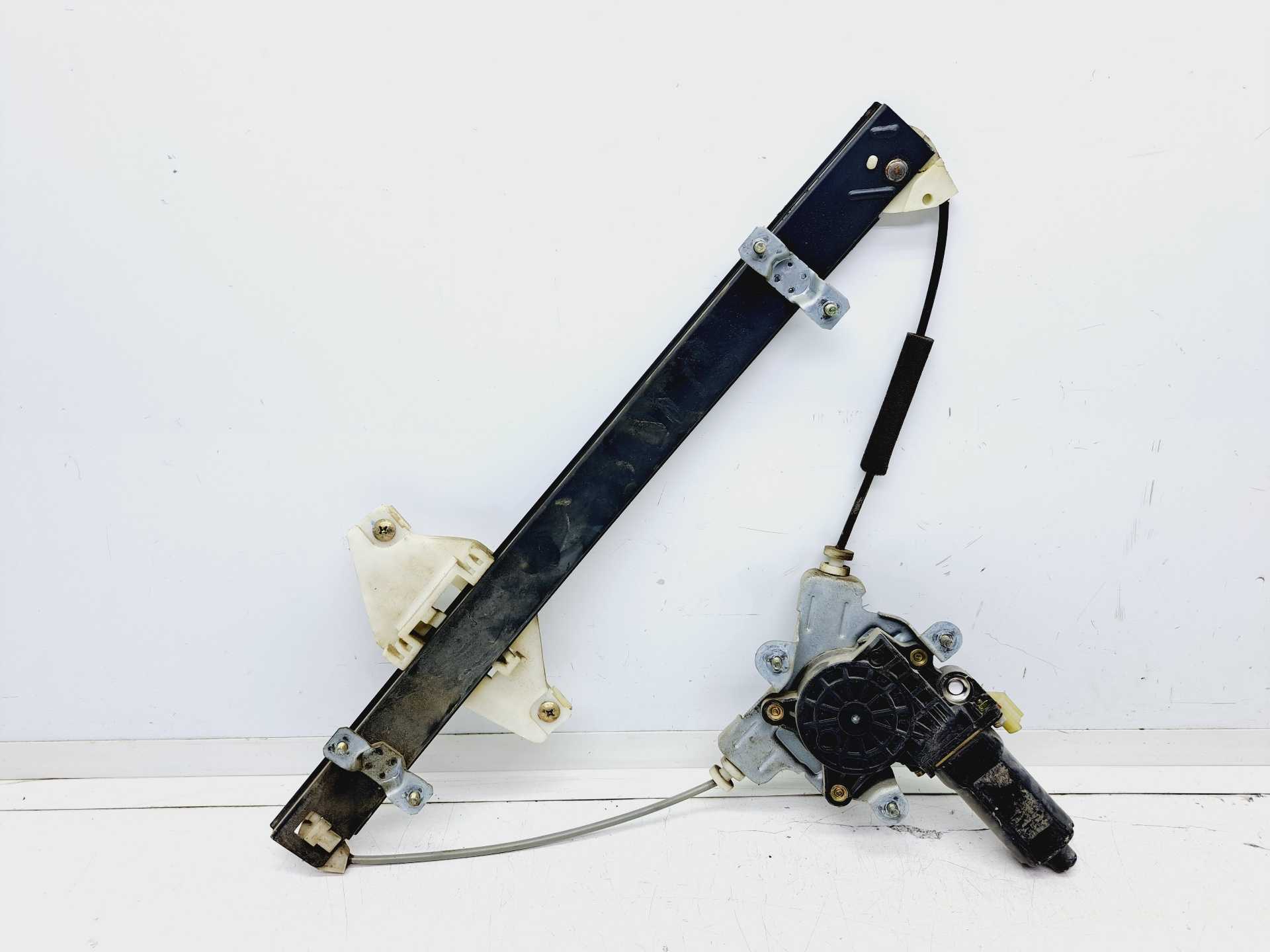 Recambio de elevalunas delantero izquierdo para hyundai accent (lc) gl 5p referencia OEM IAM 8240325010  