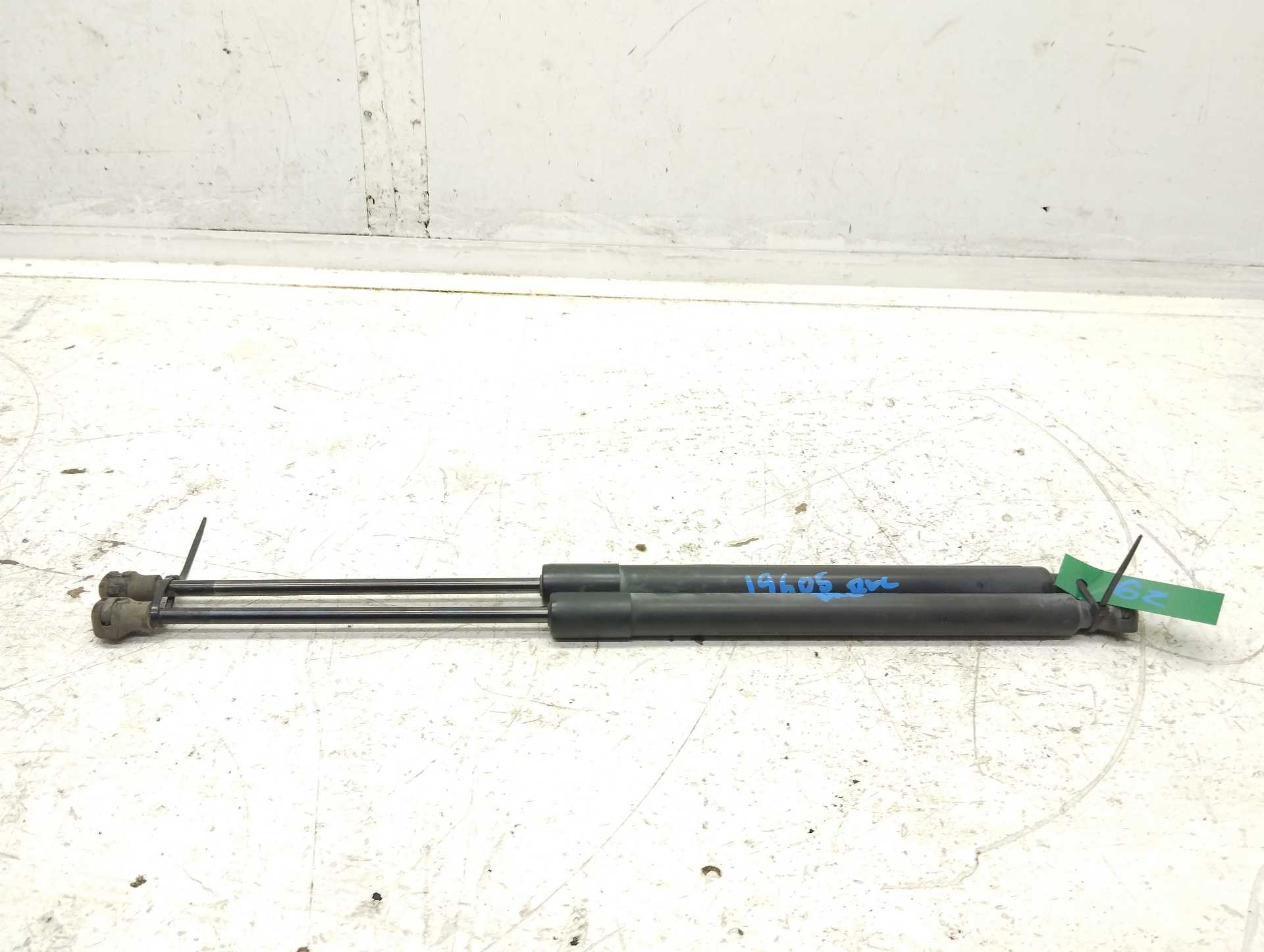 Recambio de amortiguadores maletero / porton para renault clio iv 1.5 dci referencia OEM IAM 84430661R 7000210533D0 