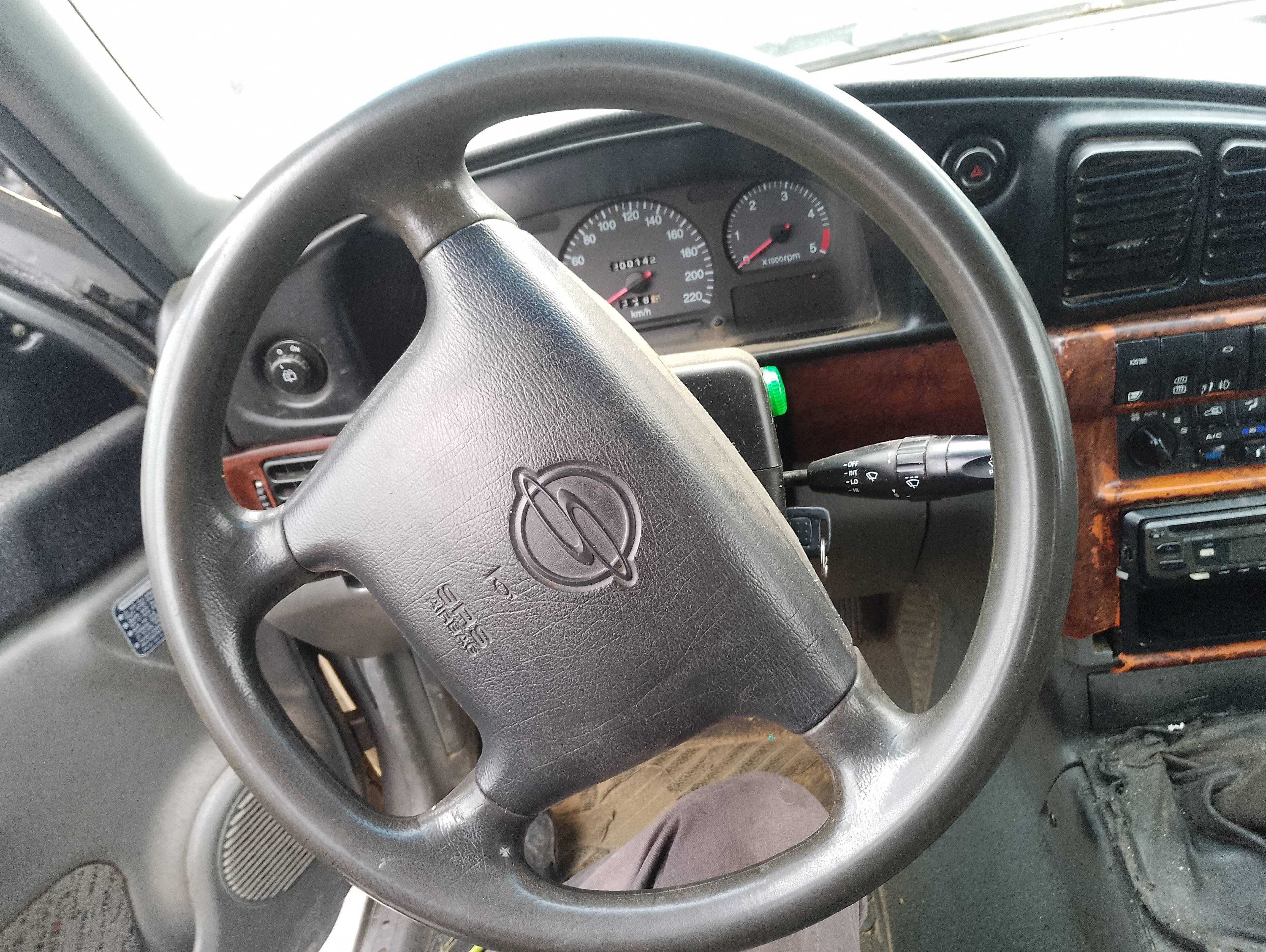Recambio de volante para ssangyong musso 2.9 tdi lux referencia OEM IAM   
