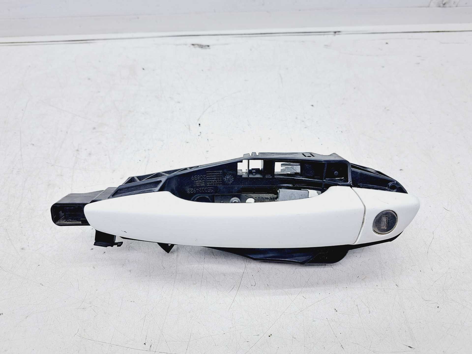 Recambio de maneta exterior delantera izquierda para citroën c4 cactus feel referencia OEM IAM 9802977380  