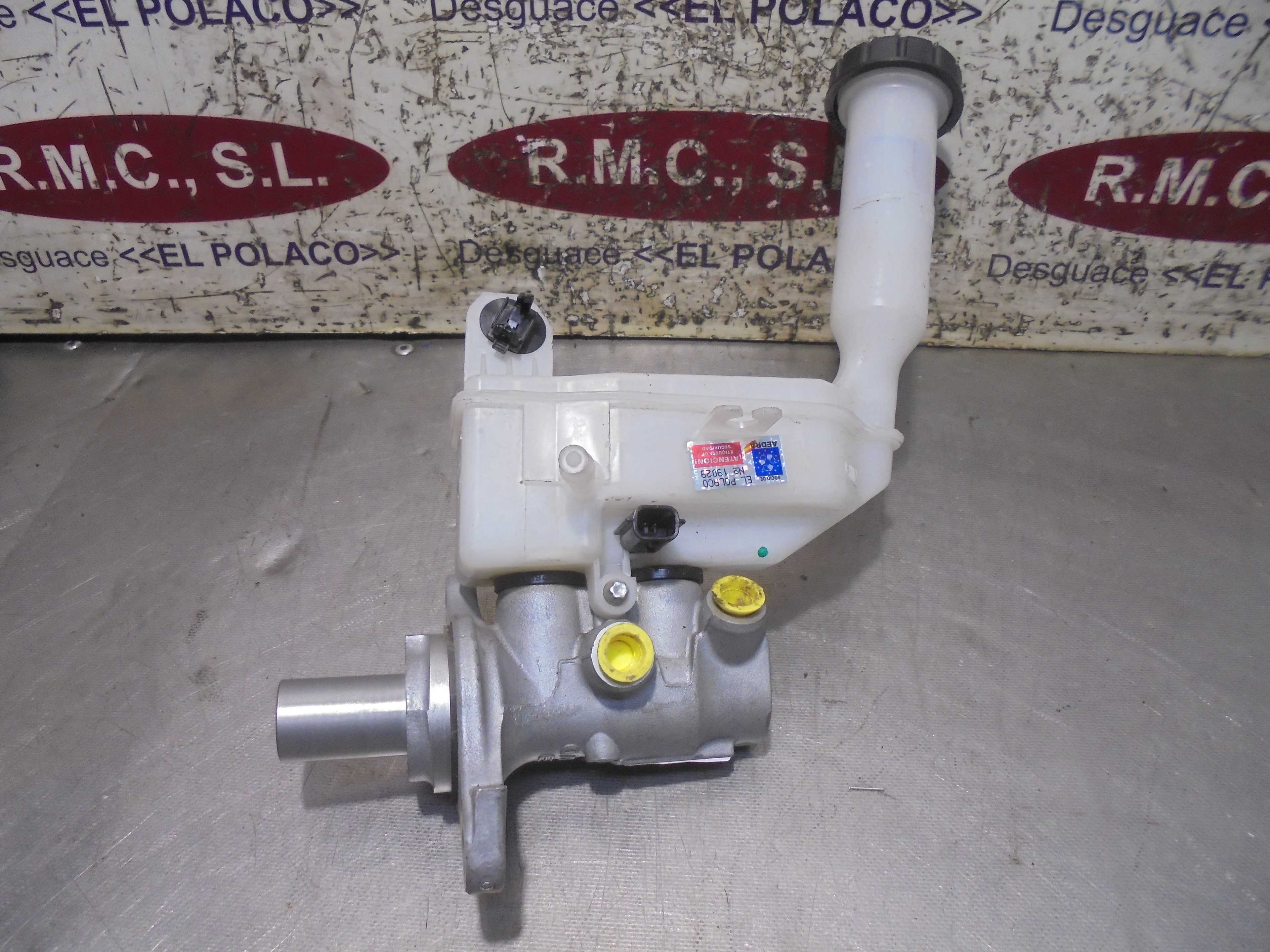 Recambio de bomba freno para nissan juke (f15) acenta referencia OEM IAM 460101KA0B  