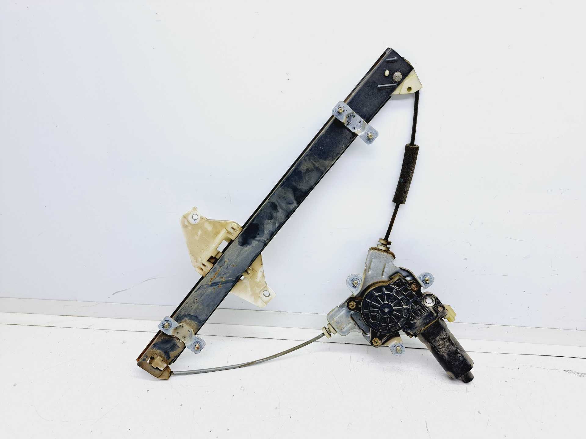Recambio de elevalunas delantero izquierdo para hyundai accent (lc) gl 4p referencia OEM IAM 8240325010  