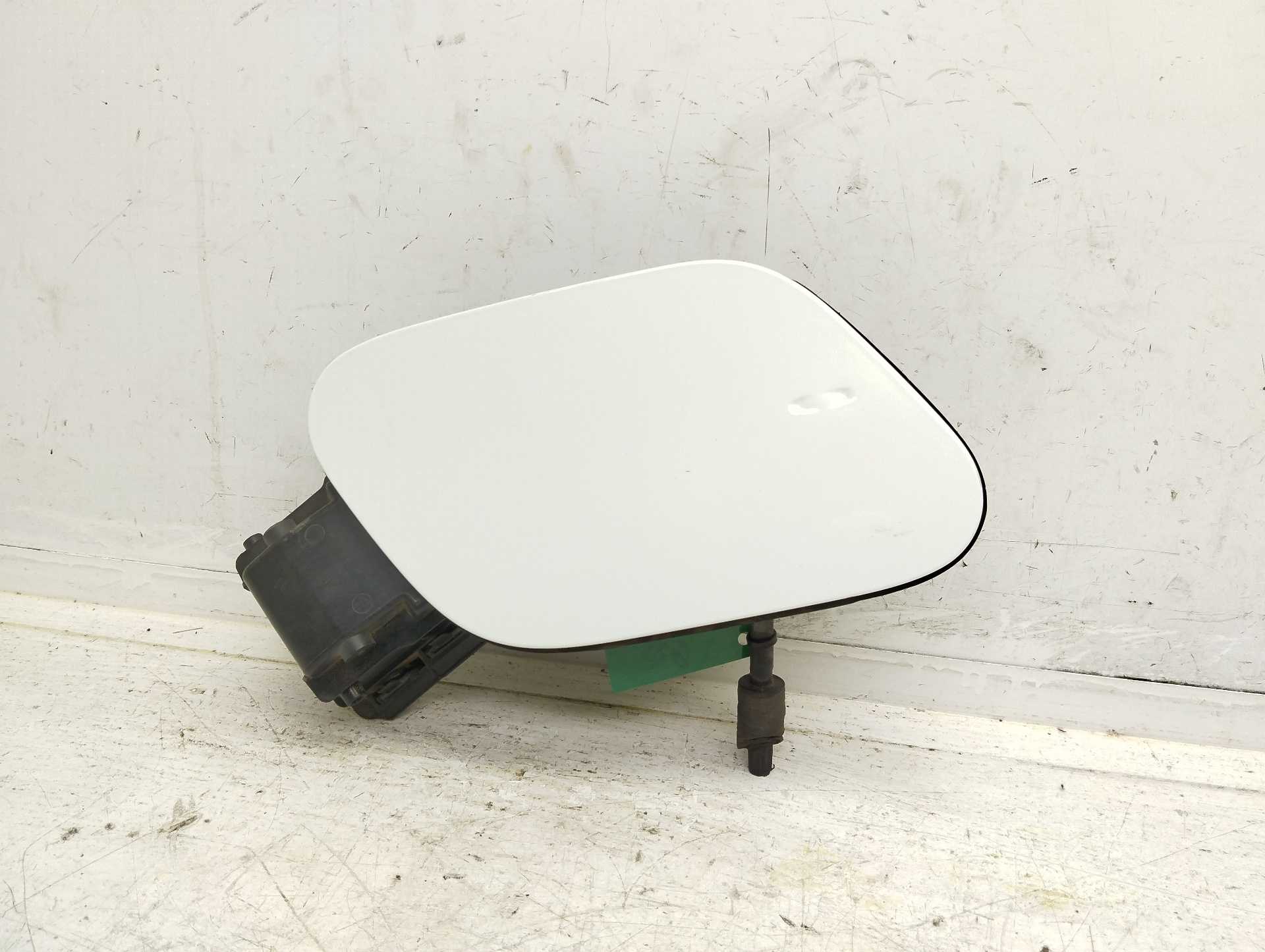 Recambio de tapa exterior combustible para renault scenic iv zen referencia OEM IAM 781205075R  