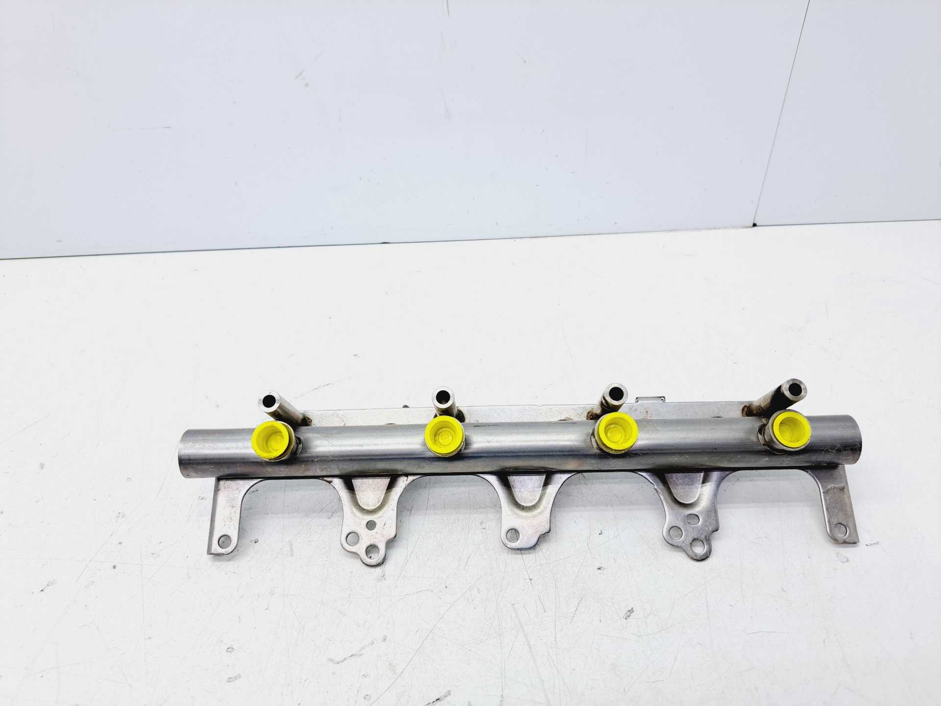 Recambio de rampa inyectora para audi tt (8j3/8j9) 2.0 16v tfsi referencia OEM IAM 06F133317  
