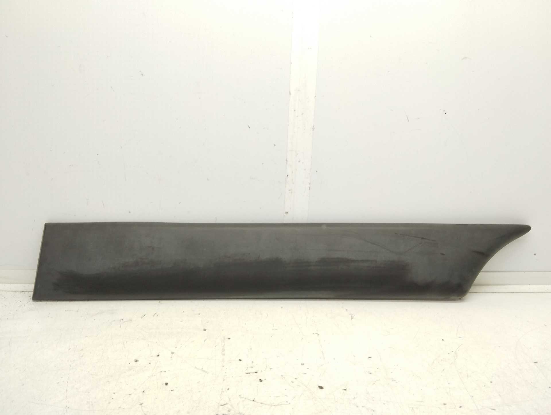 Recambio de moldura para citroën berlingo station wagon sx multispace referencia OEM IAM 9619030377  
