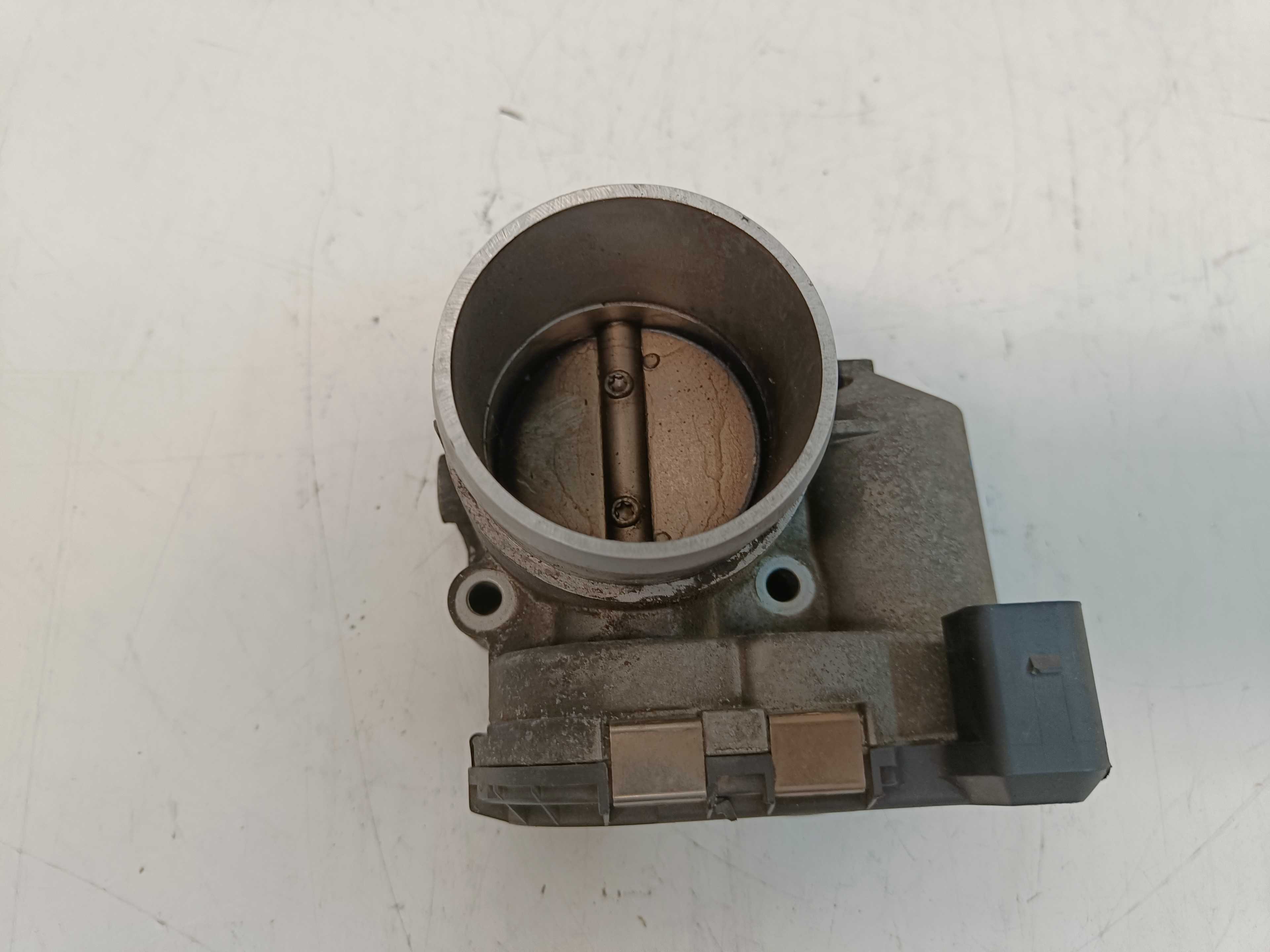 Recambio de caja mariposa para audi a4 berlina (b5) 1.8 t referencia OEM IAM 06B133062B BOSCH 