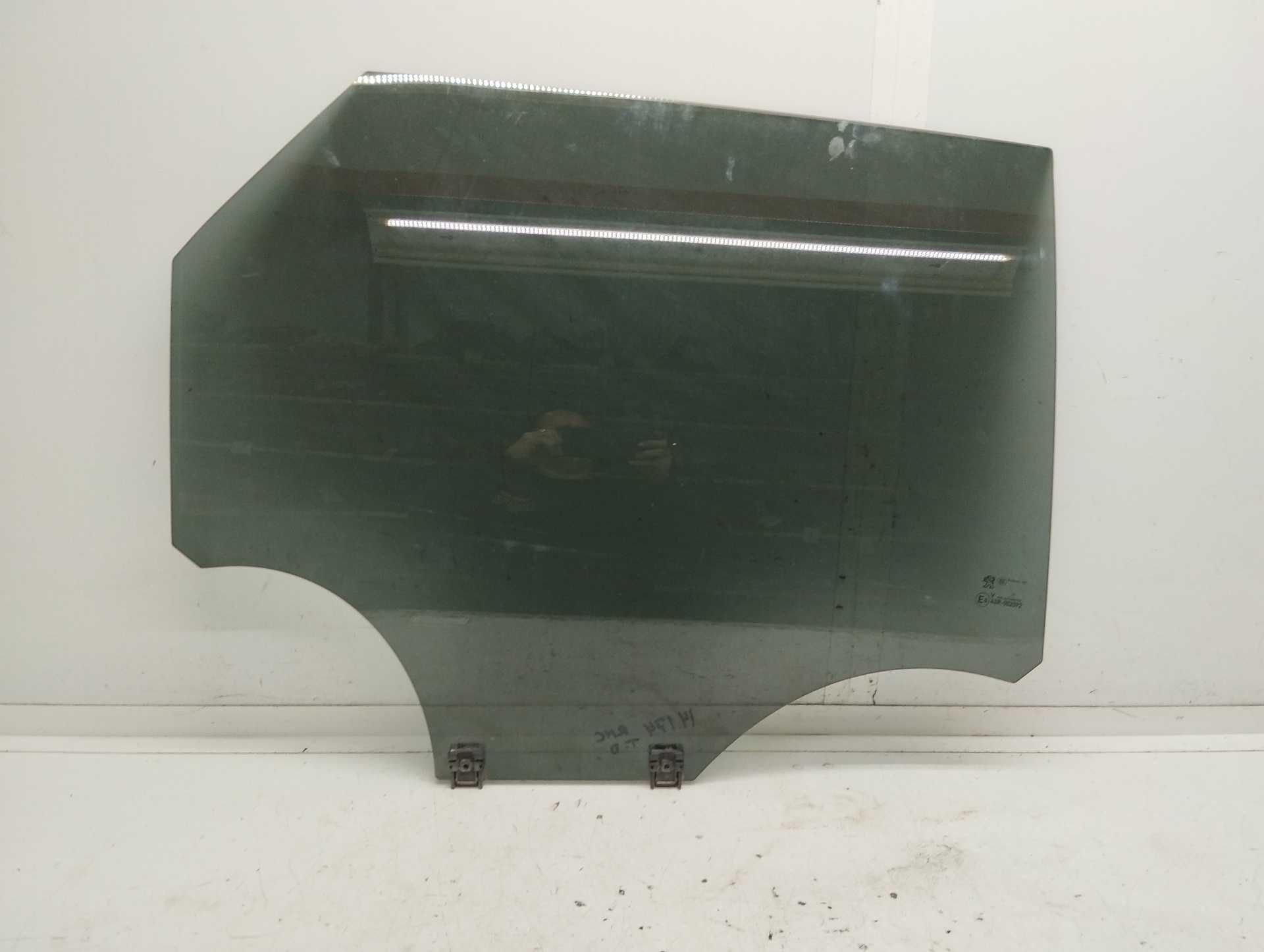 Recambio de luna trasera derecha para peugeot 3008 active referencia OEM IAM 43R002092  