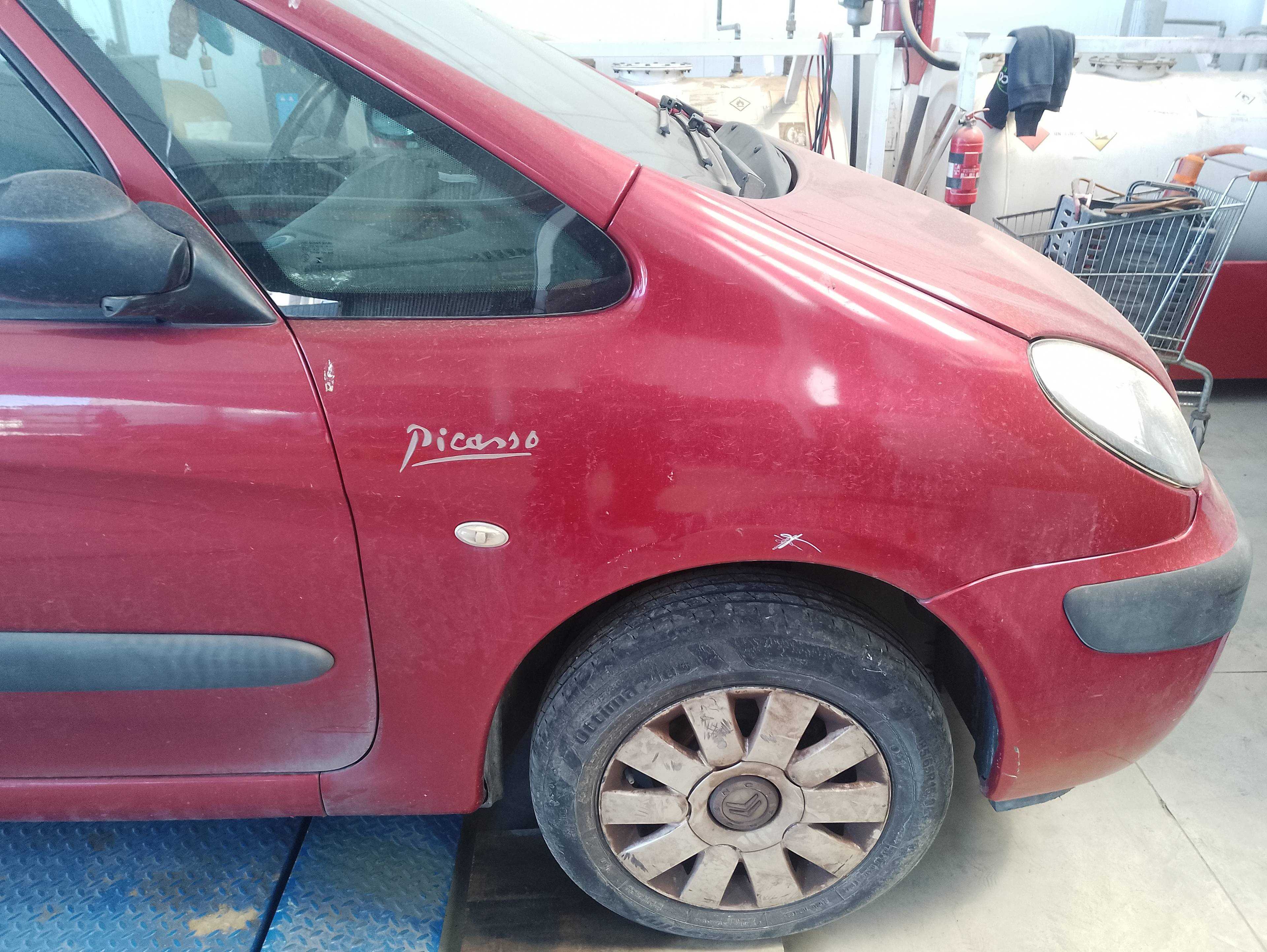 Recambio de aleta delantera derecha para citroën xsara picasso 1.6 hdi 90 exclusive referencia OEM IAM   