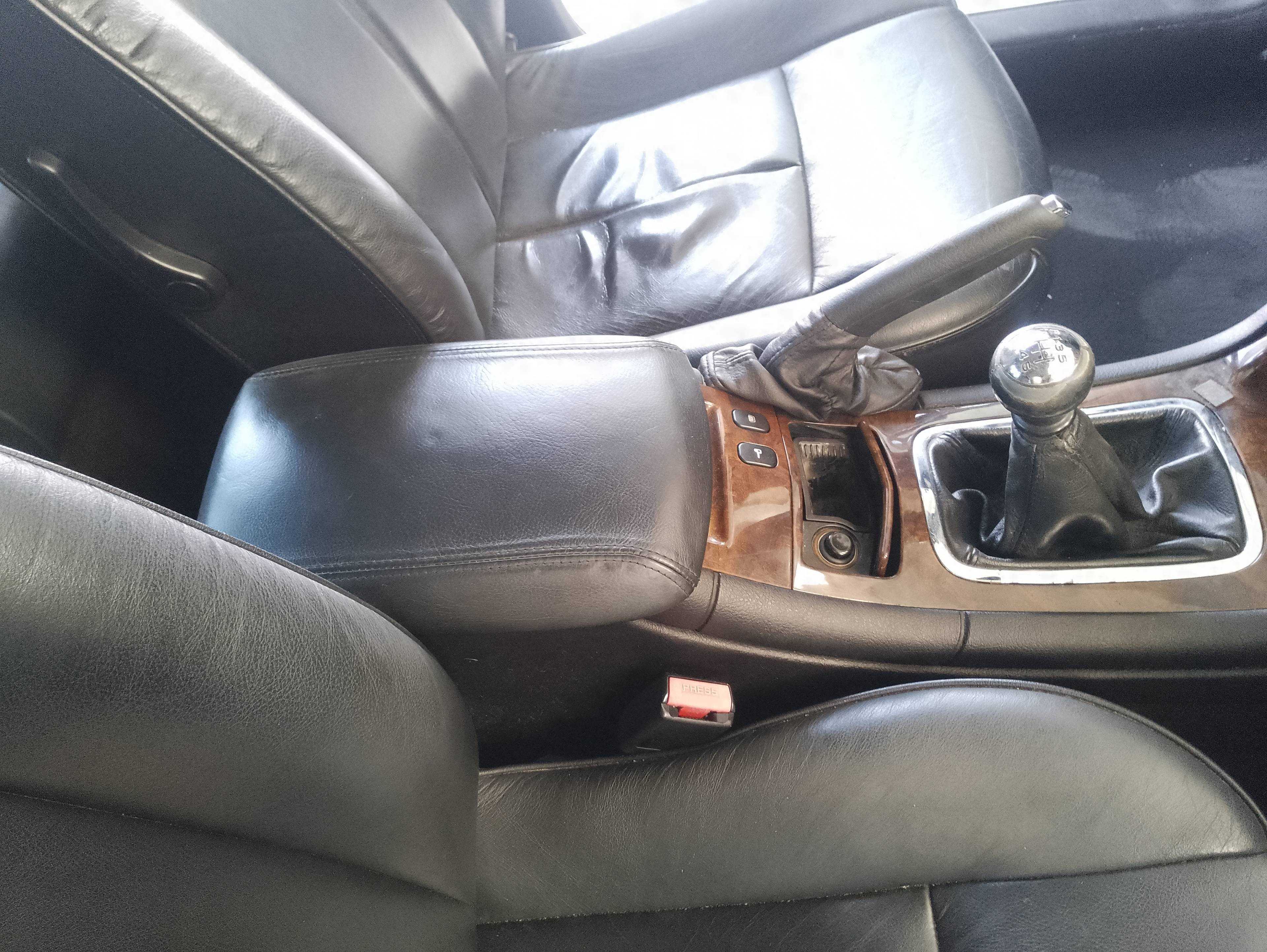 Recambio de apoyabrazos central para peugeot 607 (s1) pack referencia OEM IAM   