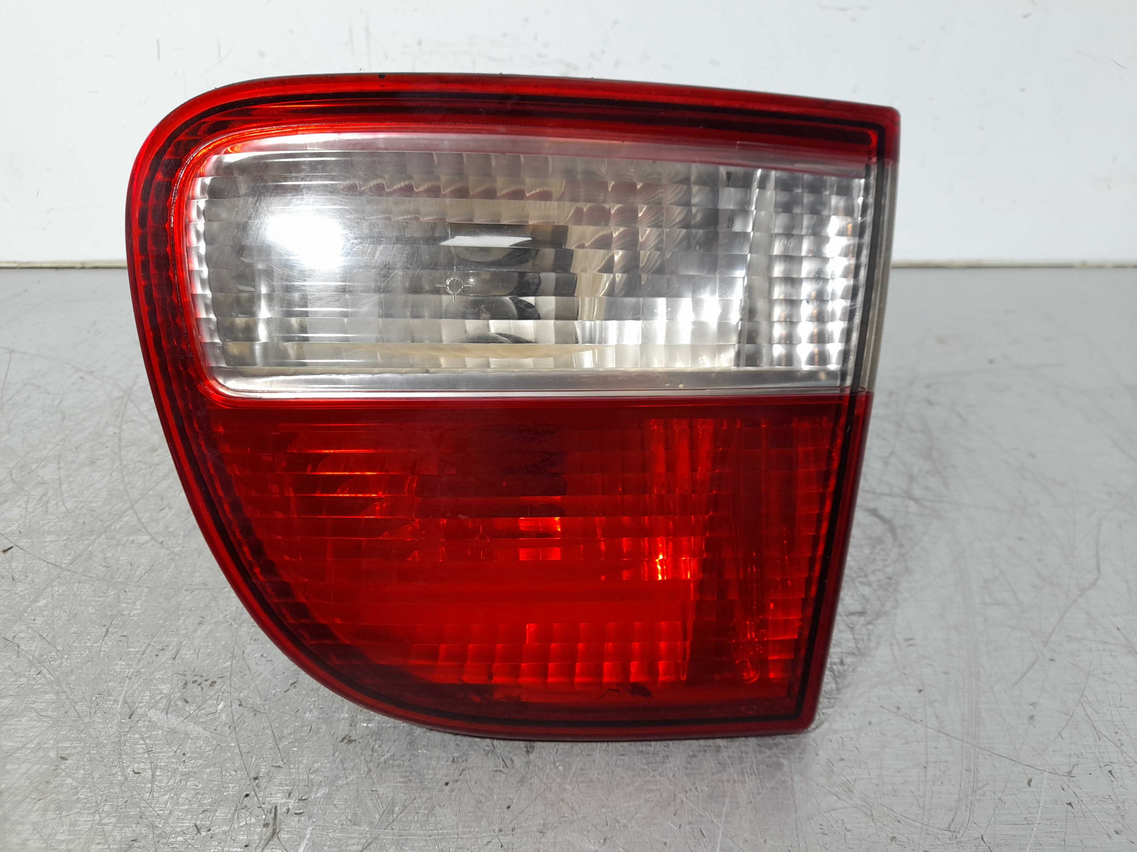 Recambio de piloto porton trasero derecho para seat leon (1m1) signo referencia OEM IAM 1M6945092B 1M6945108 1M6945108 01C