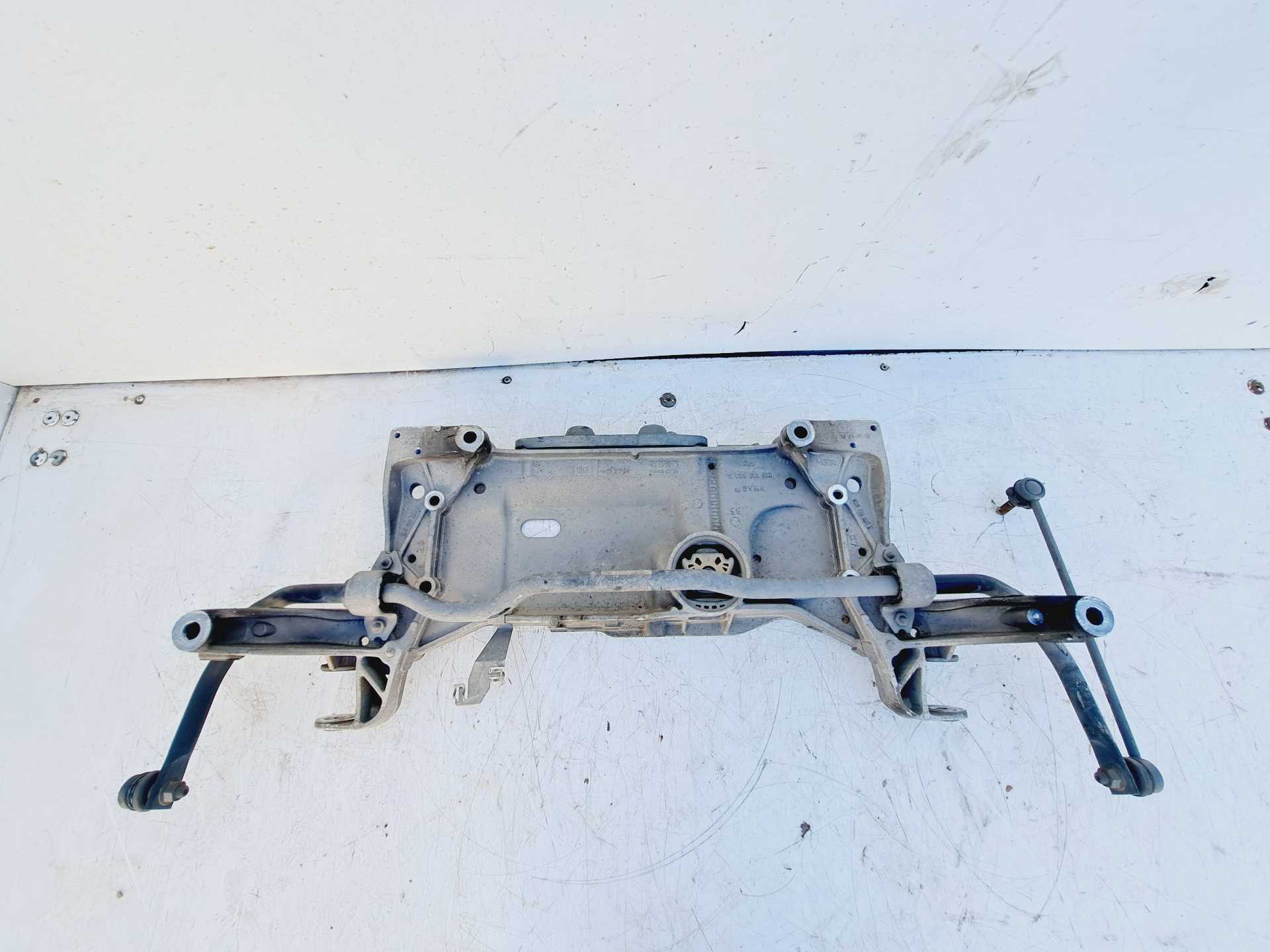 Recambio de cuna motor para audi a3 (8p) 1.6 tdi ambiente referencia OEM IAM 1K0199369F  