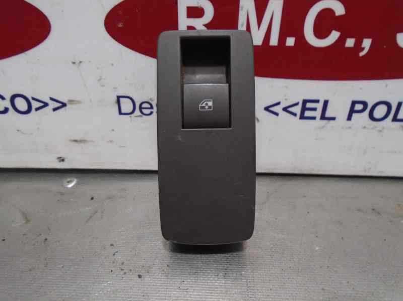 Recambio de mando elevalunas trasero derecho para opel insignia berlina cosmo referencia OEM IAM 13301888  
