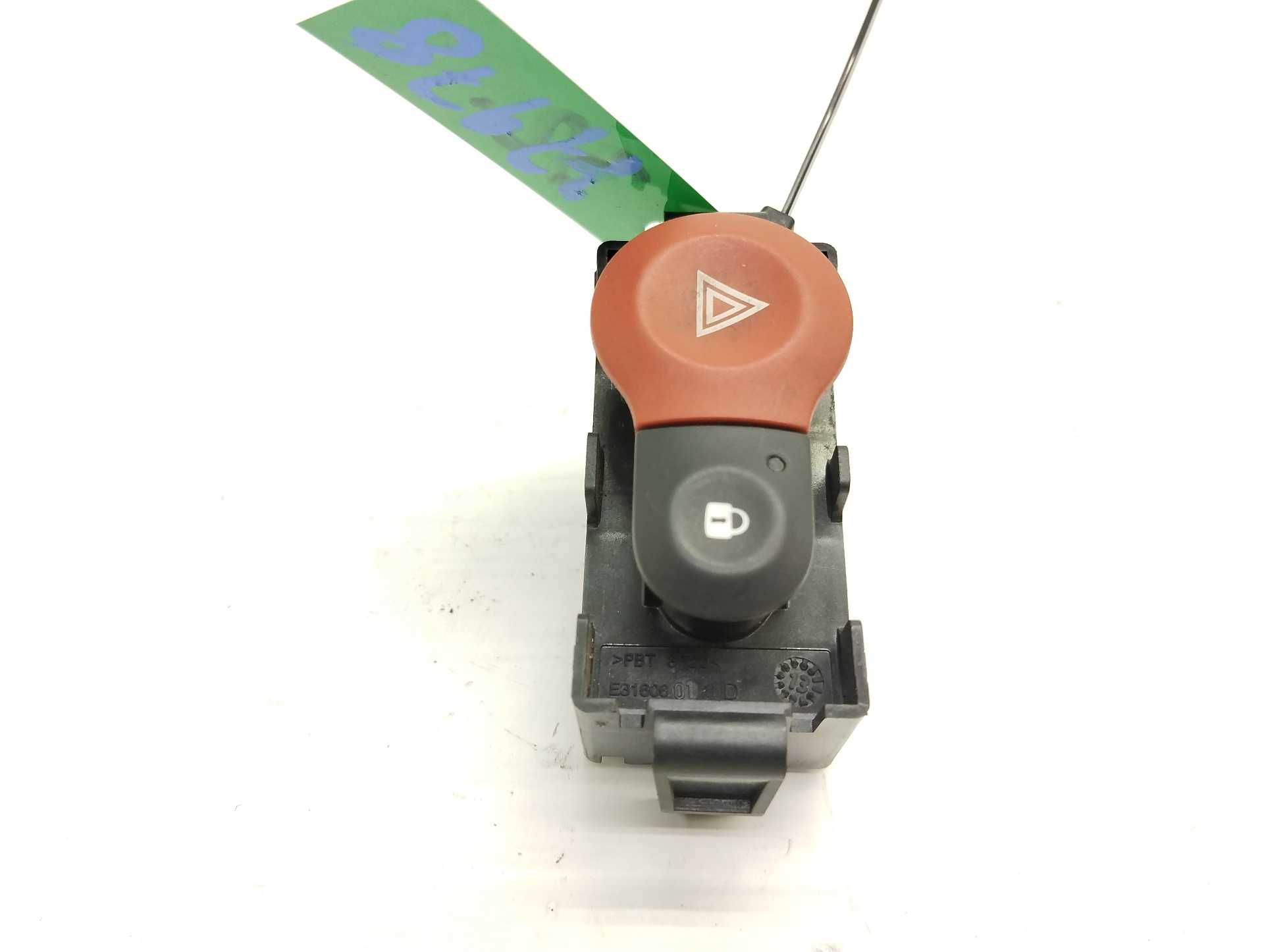 Recambio de mando warning para renault clio iii 1.5 dci diesel cat referencia OEM IAM E3160101  