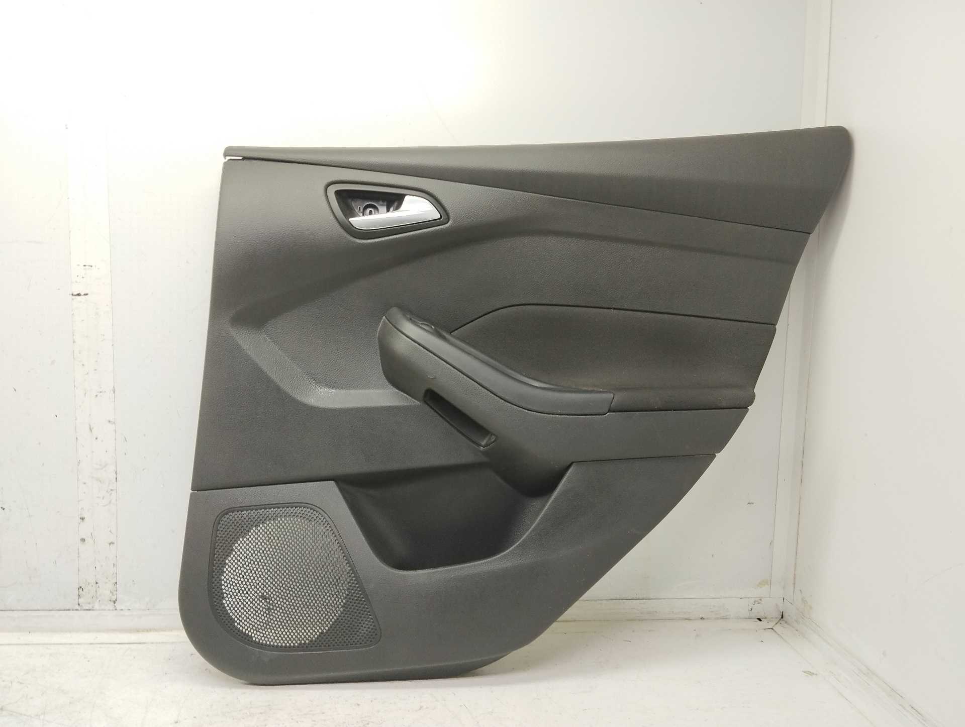 Recambio de guarnecido puerta trasera derecha para ford focus lim. (cb8) sport referencia OEM IAM F1EBA27406EA1F50  