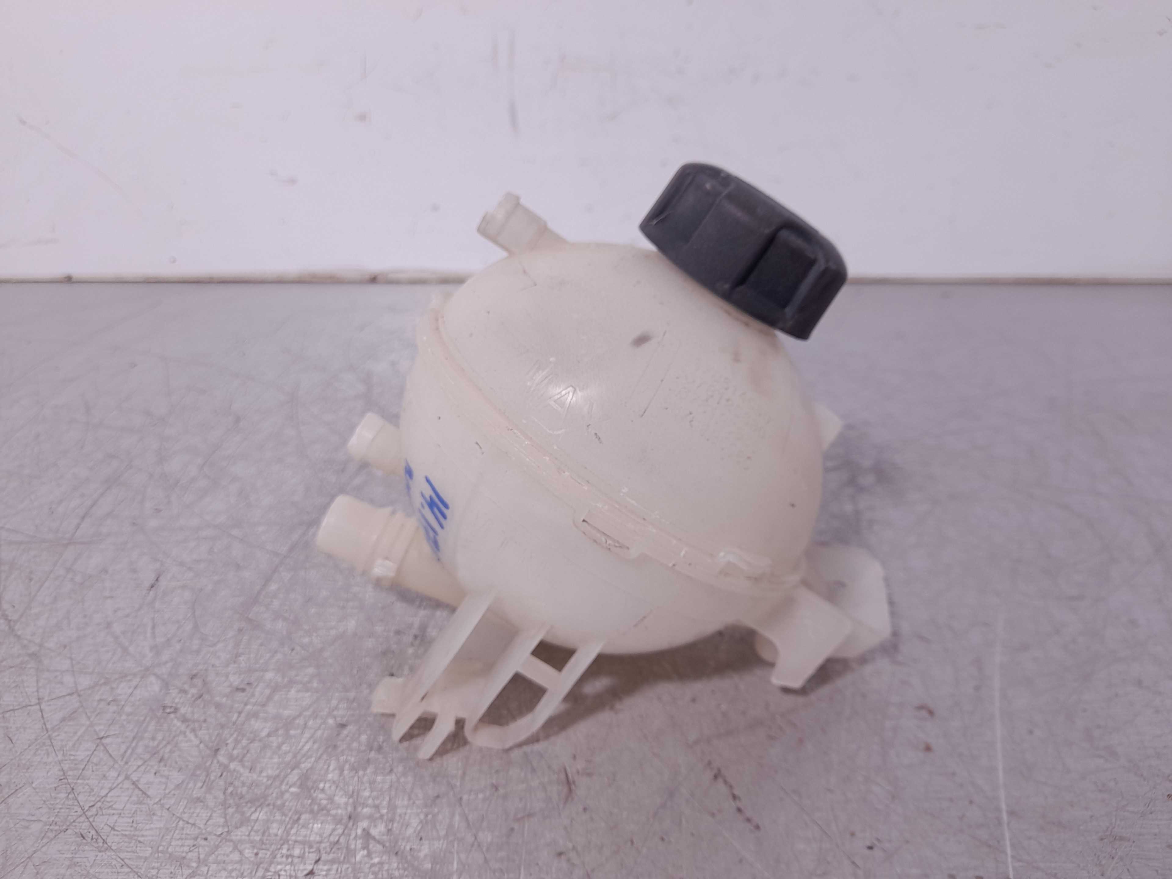 Recambio de bote expansor para peugeot 3008 active referencia OEM IAM 9678514680  