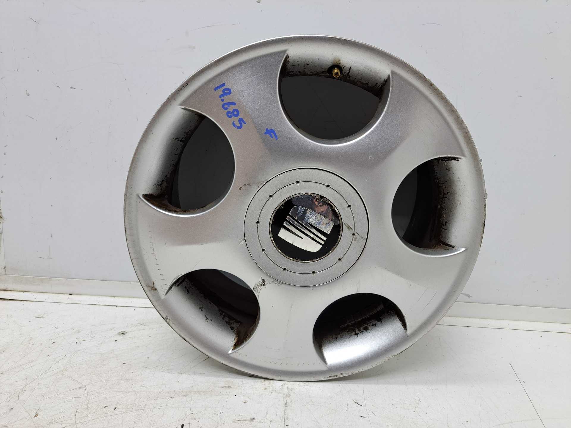 Recambio de llanta para seat alhambra (7v9) signa 4x4 referencia OEM IAM R16  