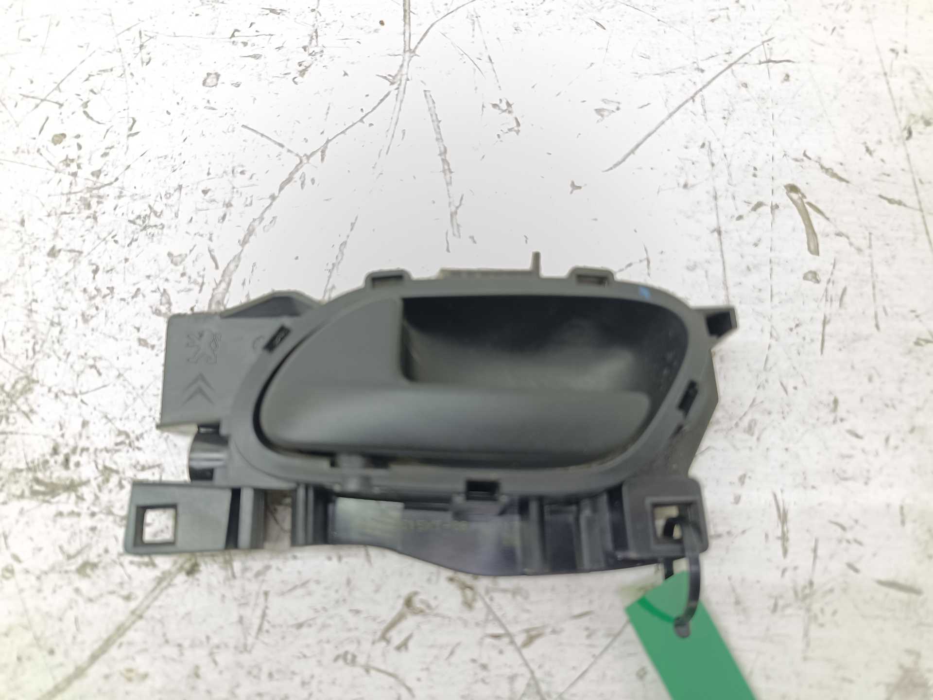 Recambio de maneta interior delantera izquierda para peugeot partner kasten l1 confort pack referencia OEM IAM 96555515XT  