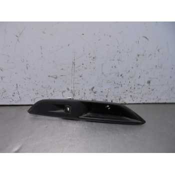 MANDO ELEVALUNAS DELANTERO DERECHO 9810514977 