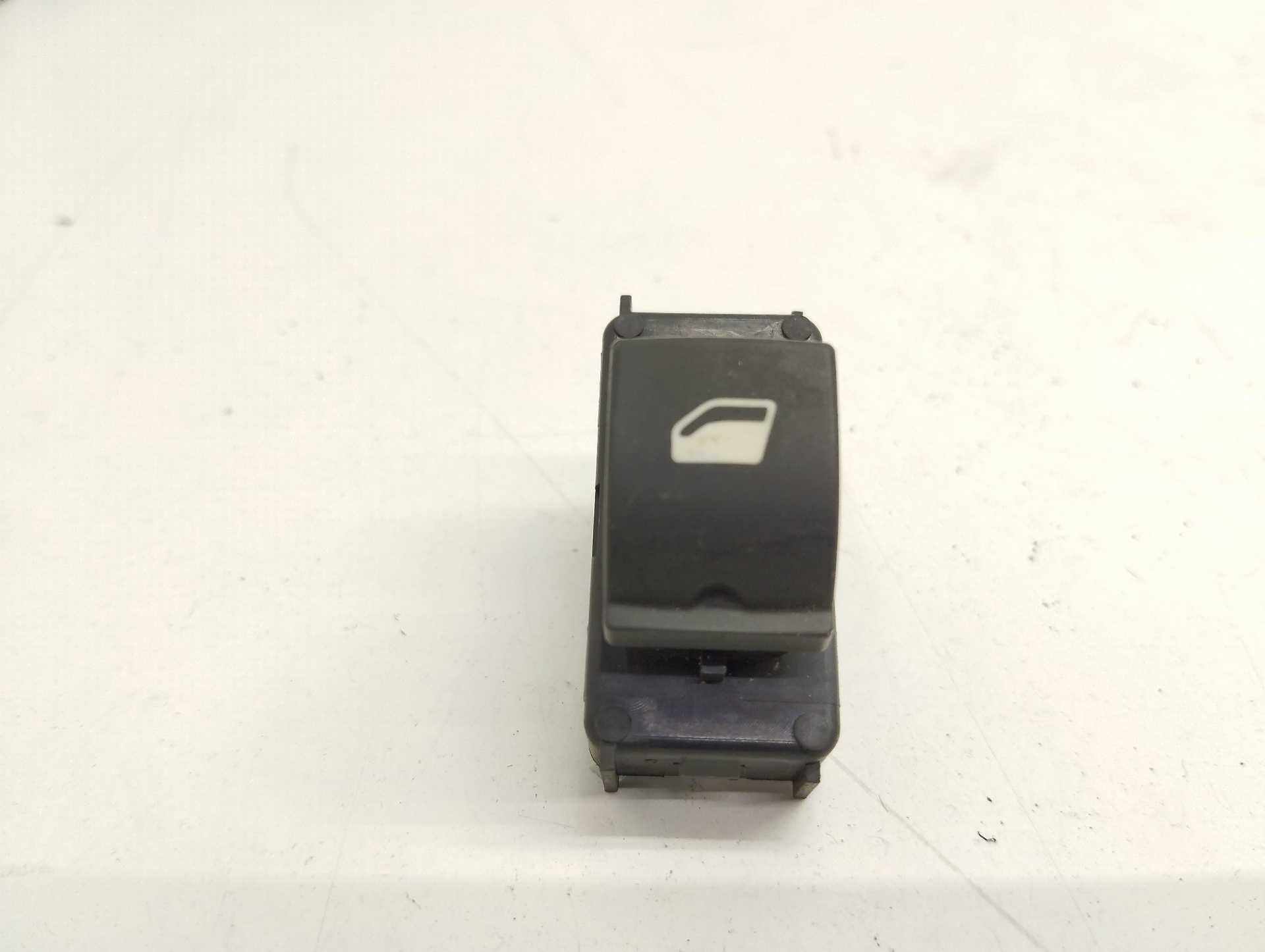 Recambio de mando elevalunas trasero izquierdo para citroën c5 aircross c-series referencia OEM IAM  98044803ZD 