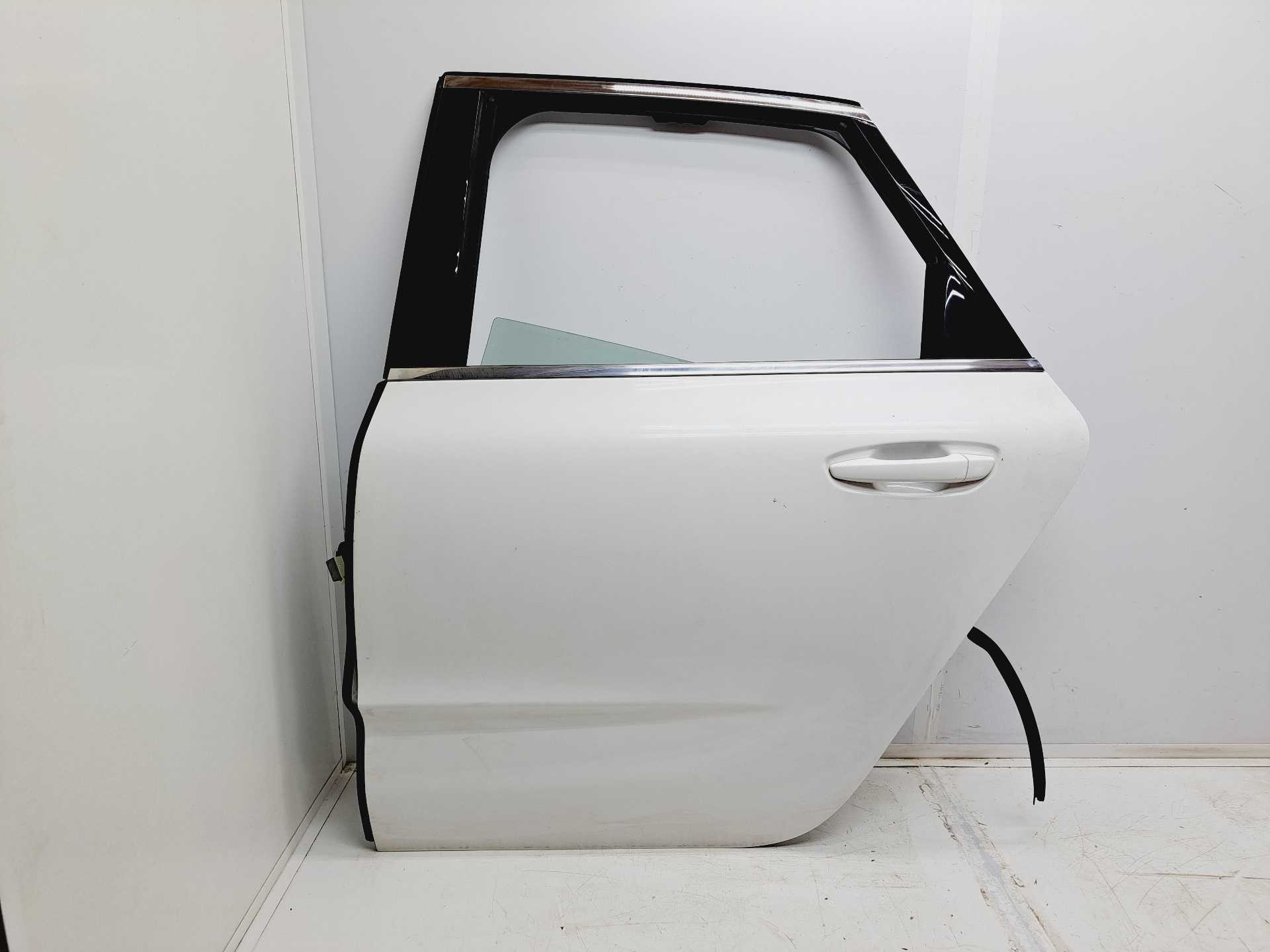 Recambio de puerta trasera izquierda para citroën c4 picasso origins referencia OEM IAM   