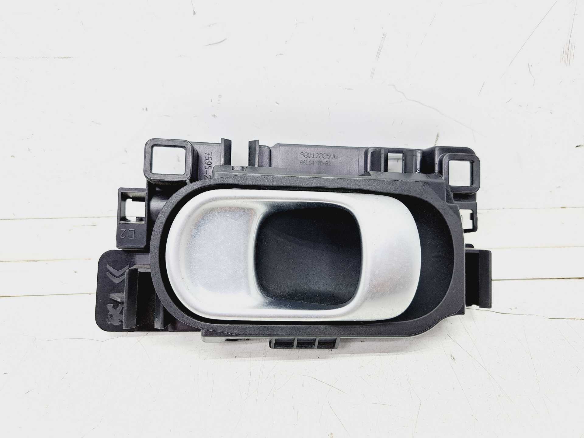 Recambio de maneta interior delantera derecha para citroën c4 cactus feel referencia OEM IAM 98012885VV  