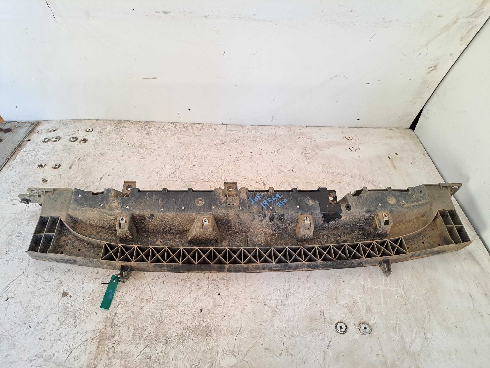 Recambio de travesaño inferior para opel crossland x design line referencia OEM IAM 475498858  
