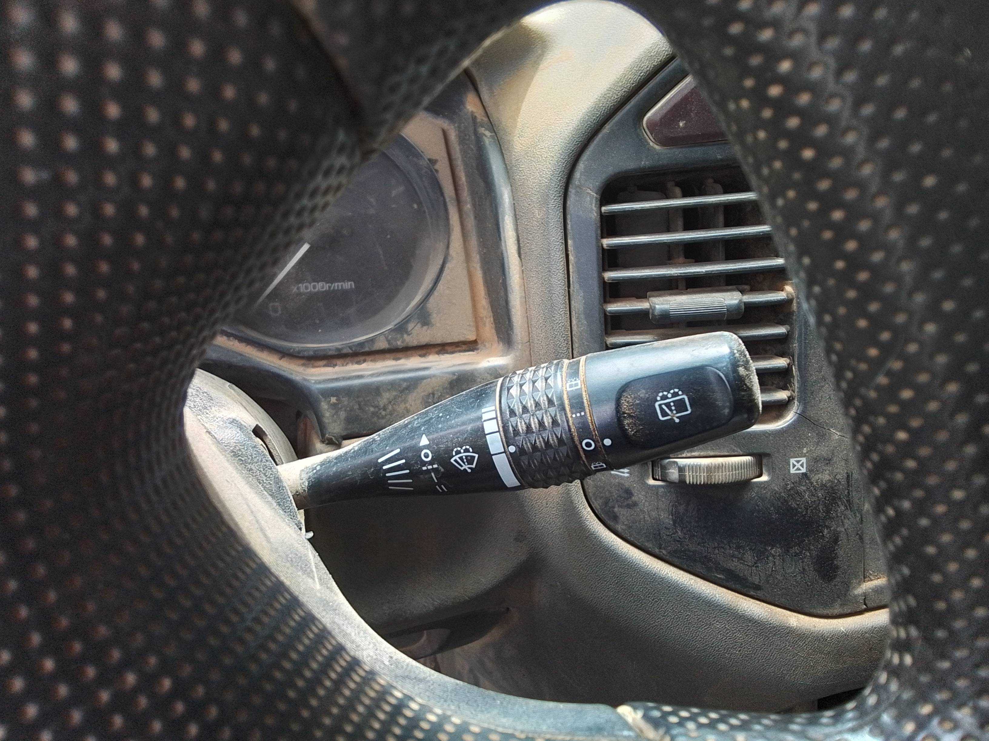 Recambio de mando limpia para mitsubishi montero (v80/v90) 3.2 di-d intense (3-ptas.) referencia OEM IAM   