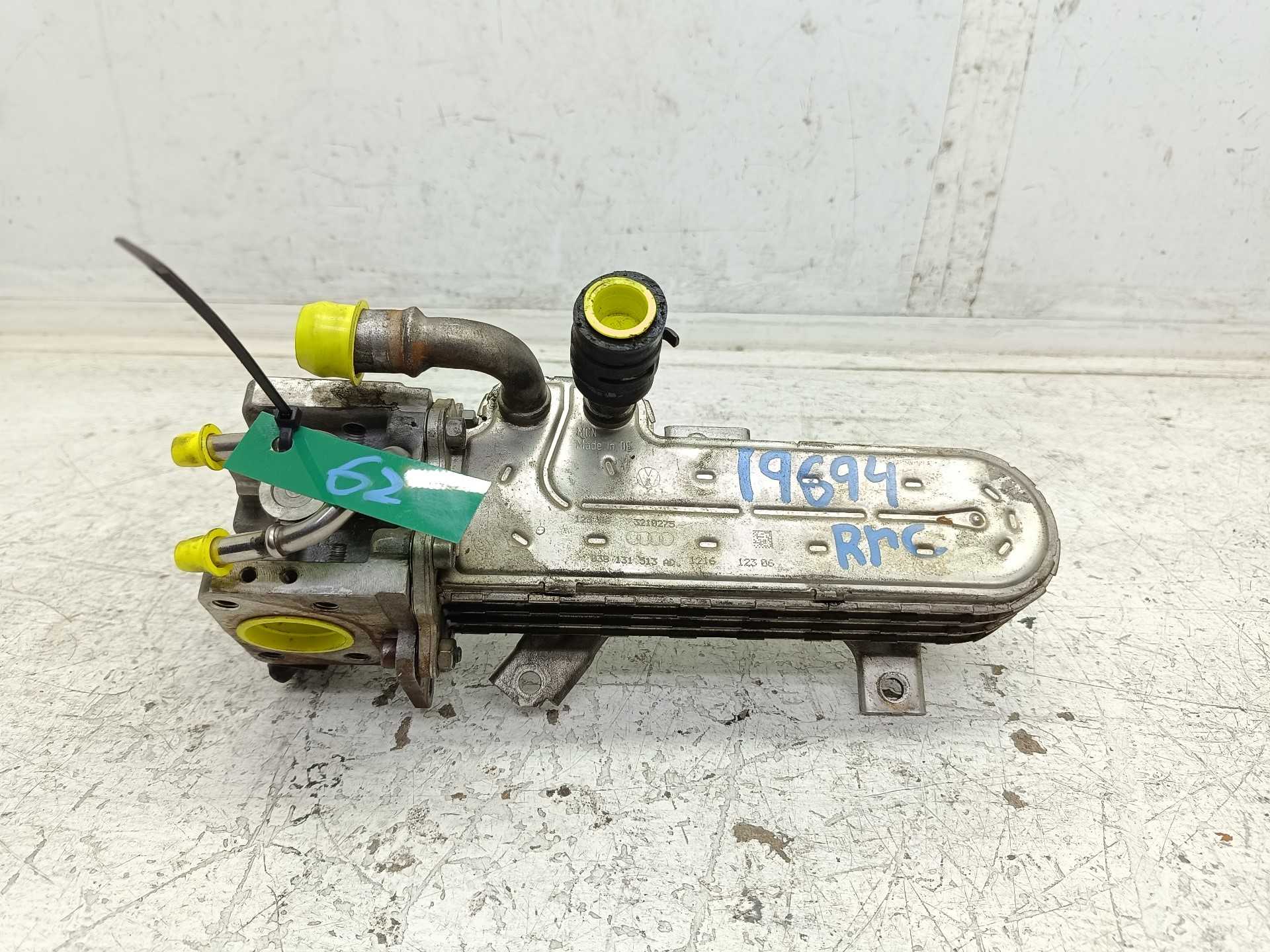 Recambio de enfriador de gases para volkswagen passat berlina (3c2) advance referencia OEM IAM 038131513AD  
