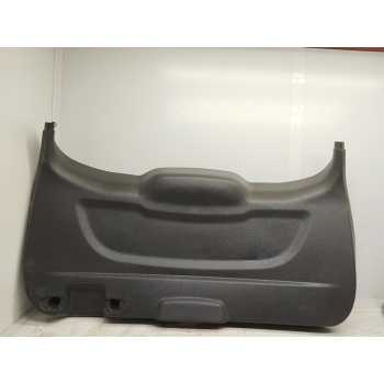 GUARNECIDO PORTON TRASERO 2051692 