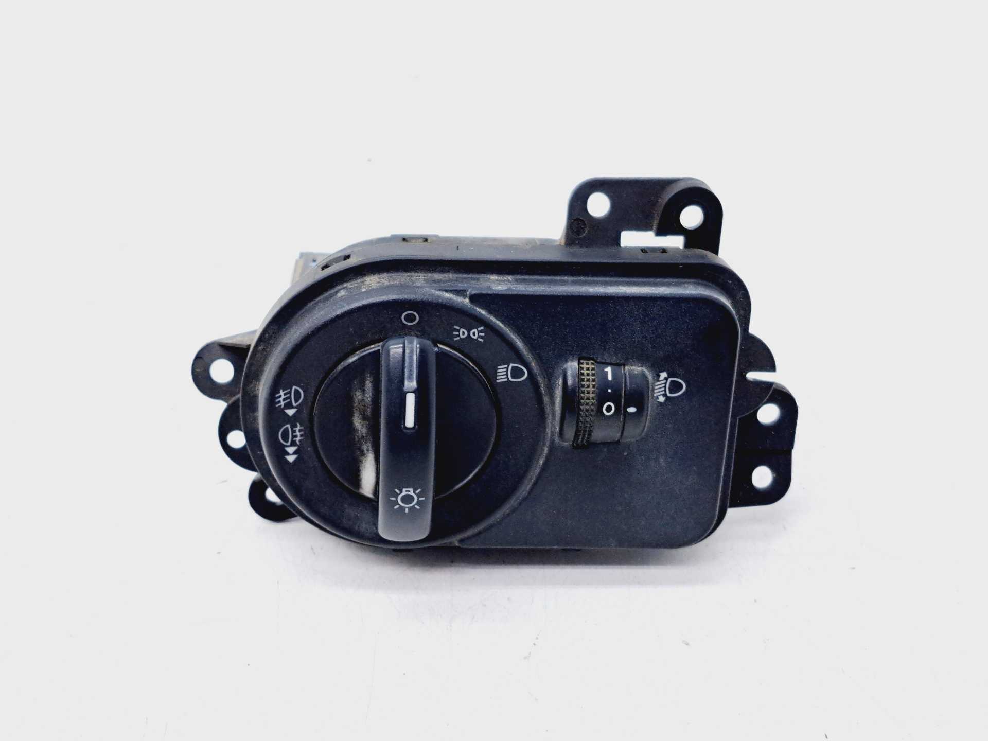 Recambio de mando luces para ford fiesta (cbk) ambiente referencia OEM IAM 2S6T13A024CB  