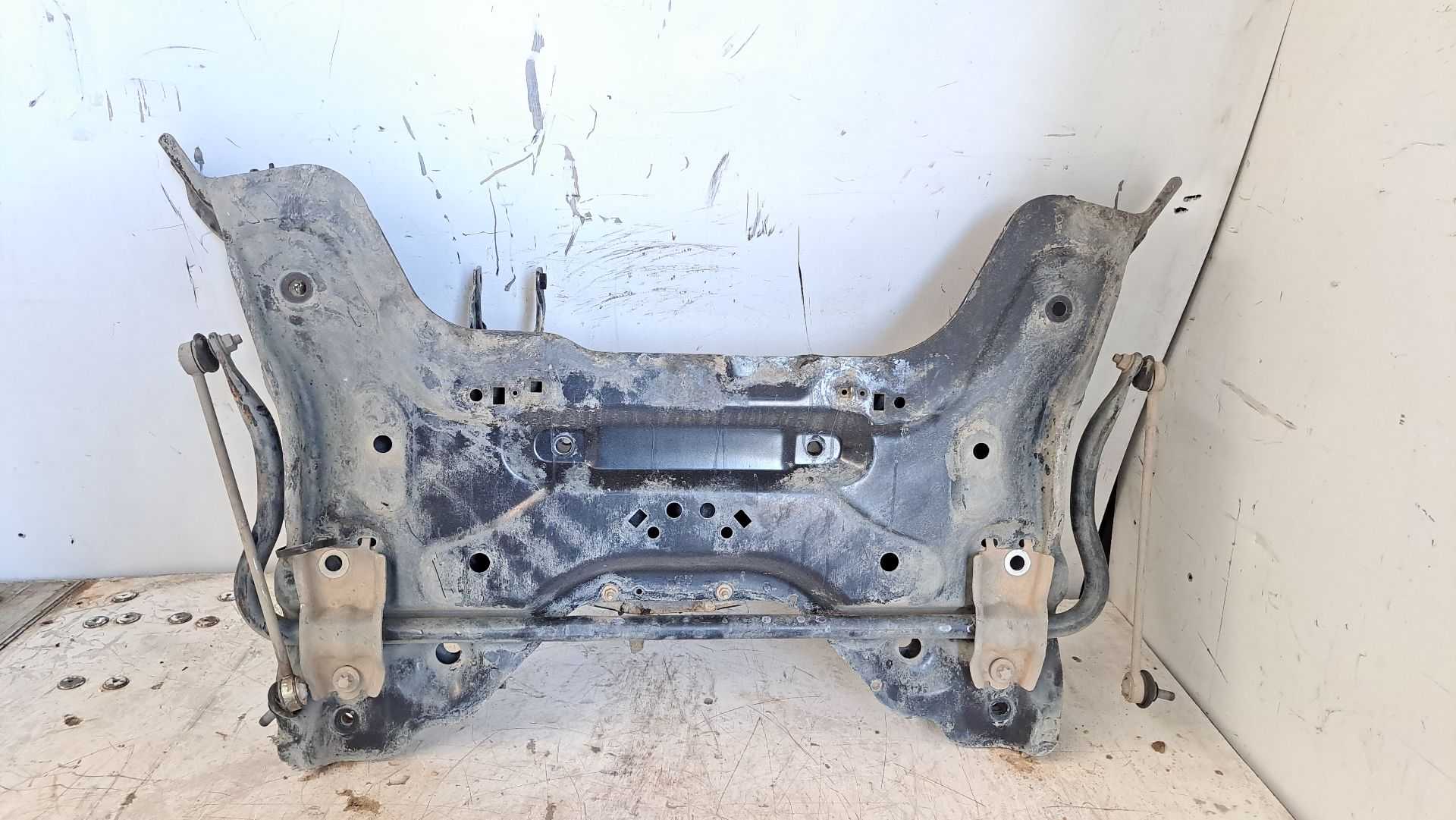 Recambio de cuna motor para citroën berlingo station wagon xtr referencia OEM IAM   