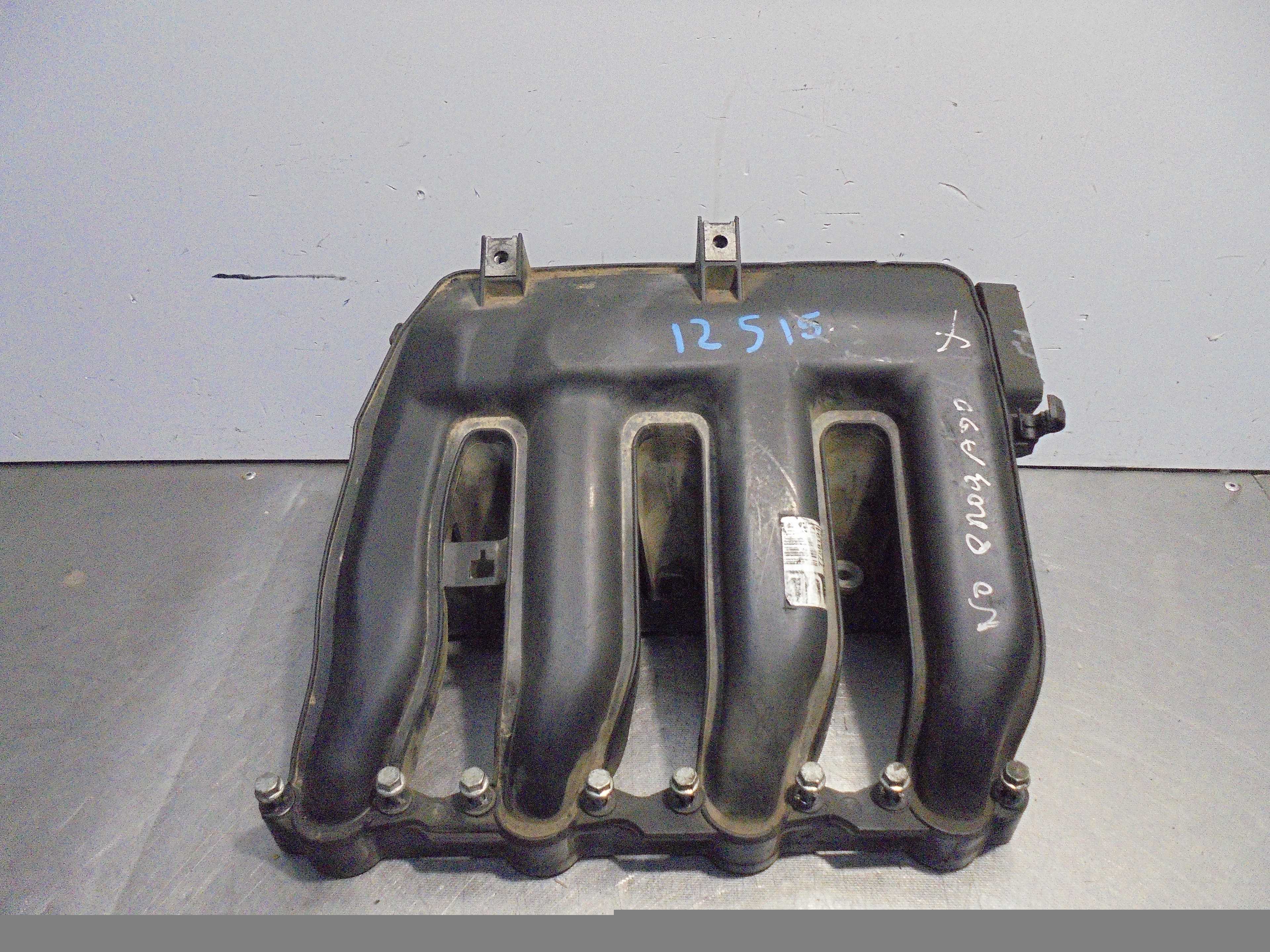 Recambio de colector admision para bmw serie 1 berlina (e81/e87) 118d referencia OEM IAM 7788194  