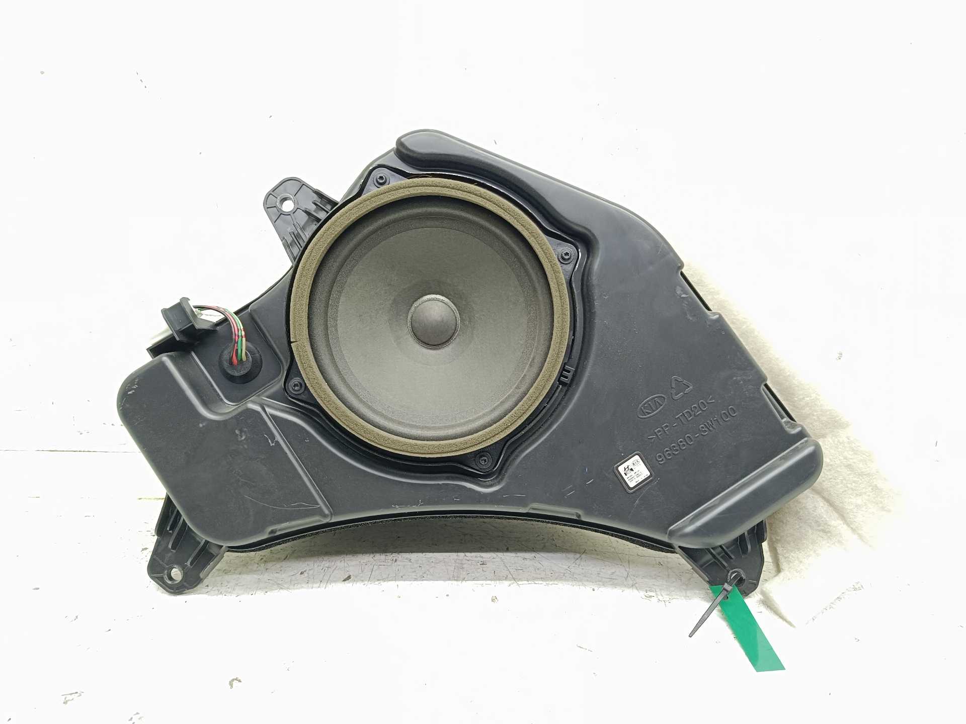 Recambio de altavoz para kia sportage business 2wd referencia OEM IAM 963803W100  