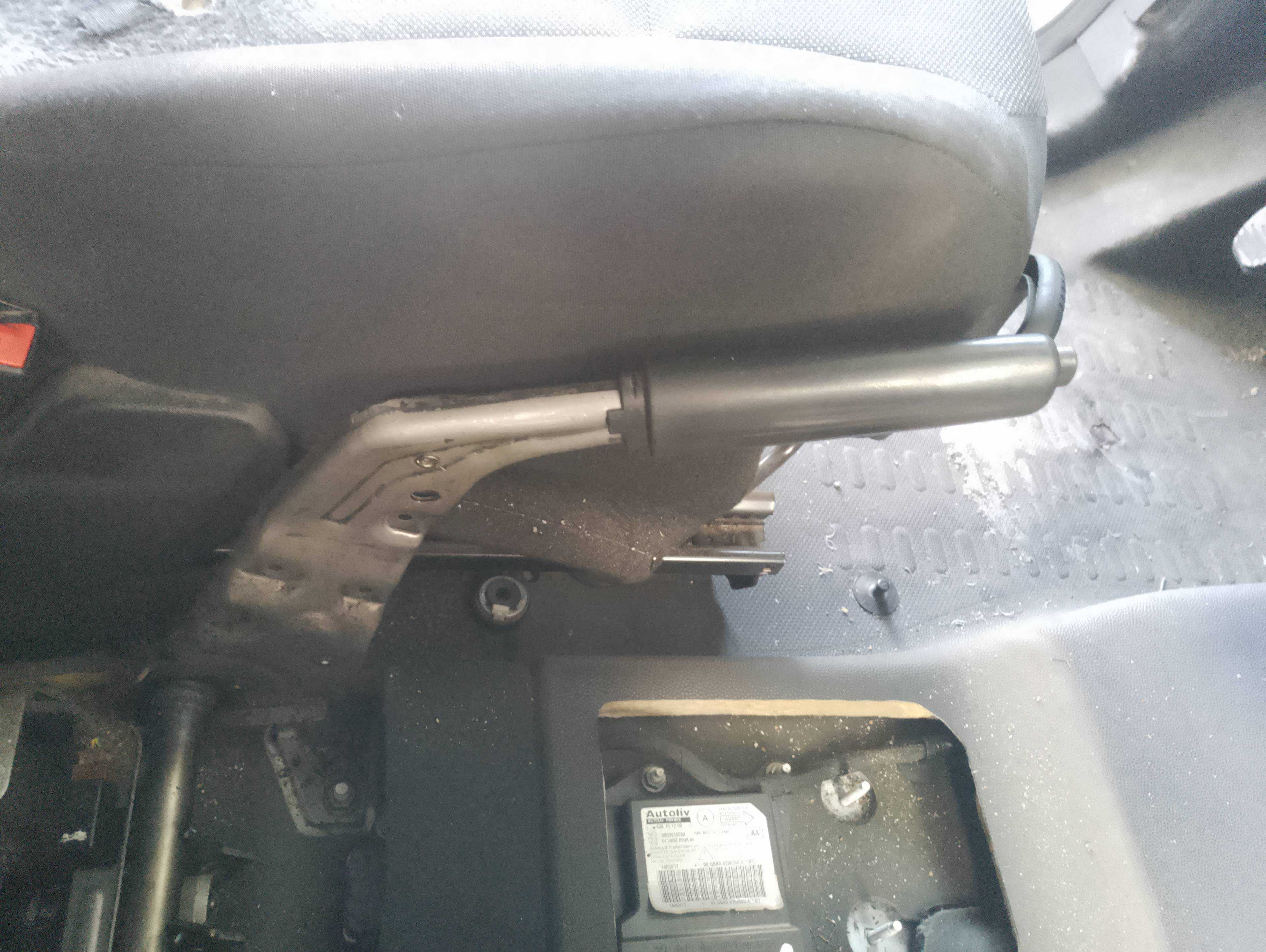 Recambio de palanca freno para peugeot partner kasten l1 confort pack referencia OEM IAM 4701E4  