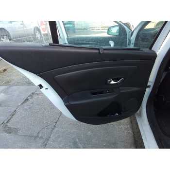 Recambio de guarnecido puerta trasera izquierda para renault fluence 1.5 dci diesel fap referencia OEM IAM   