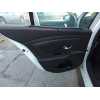 Recambio de guarnecido puerta trasera izquierda para renault fluence 1.5 dci diesel fap referencia OEM IAM   