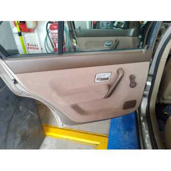 GUARNECIDO PUERTA TRASERA IZQUIERDA 