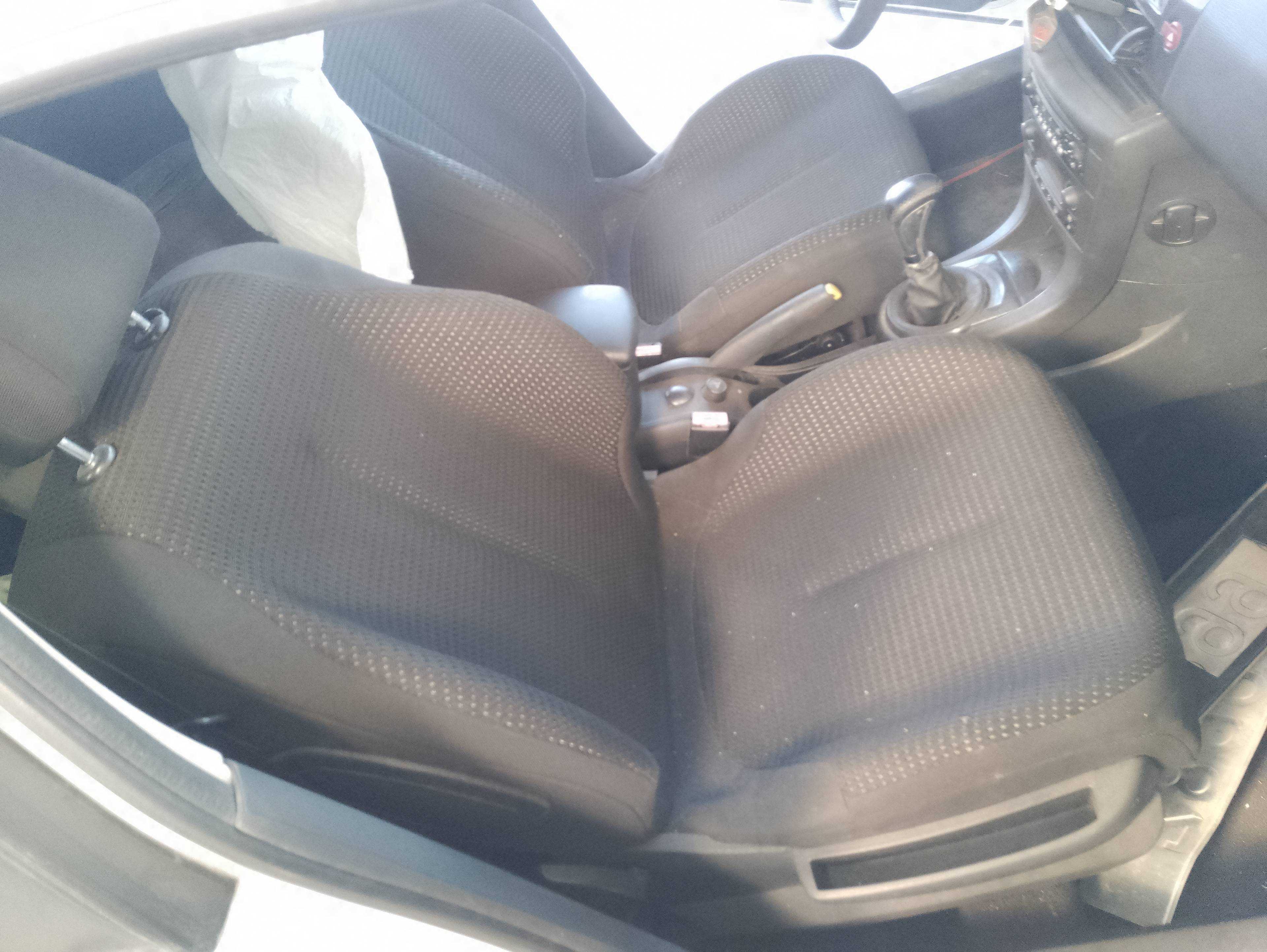 Recambio de asiento delantero derecho para citroën c4 berlina vtr plus referencia OEM IAM   
