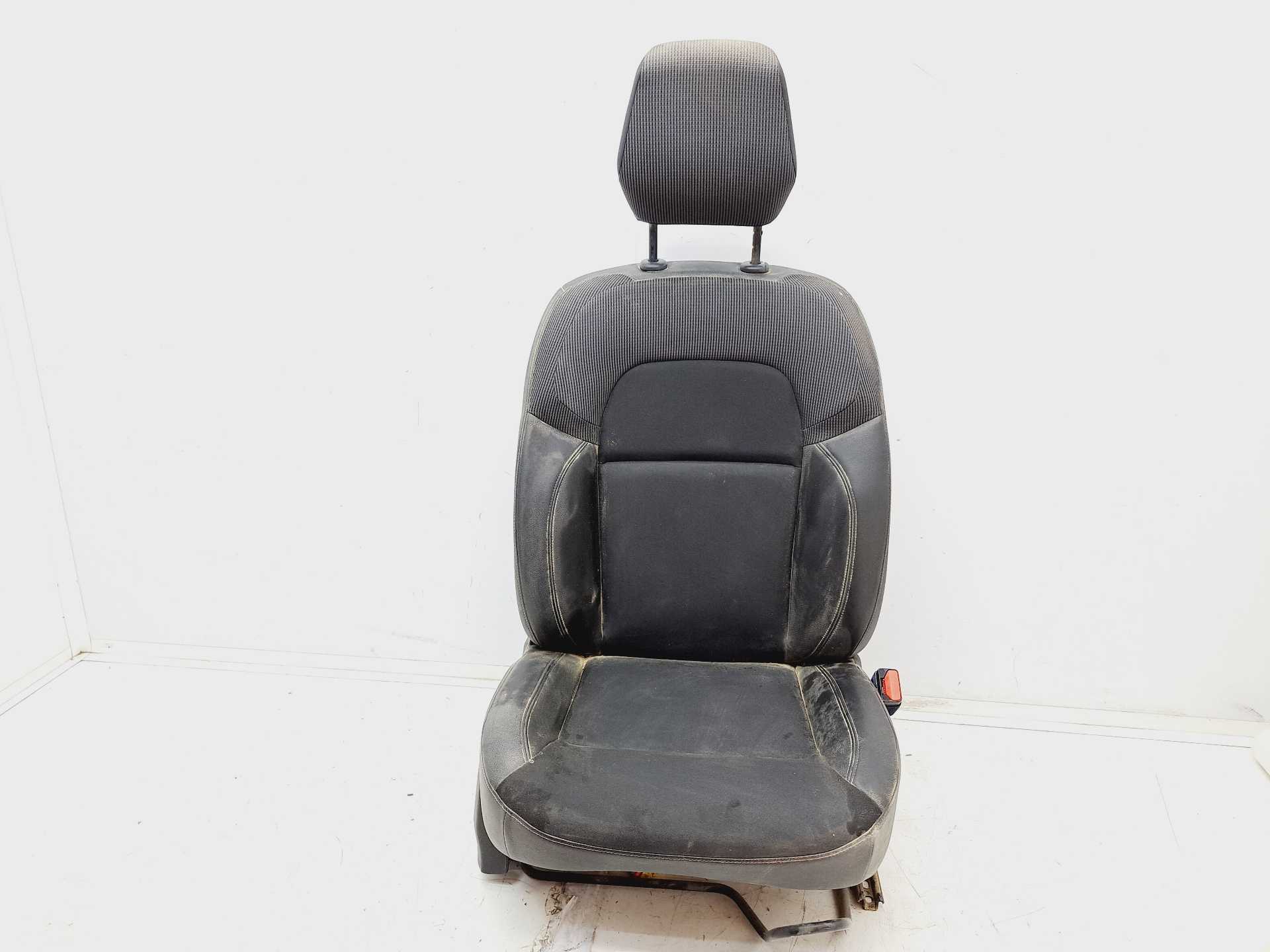 Recambio de asiento delantero derecho para renault express referencia OEM IAM   