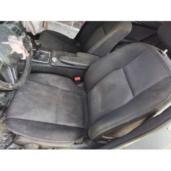 ASIENTO DELANTERO IZQUIERDO 