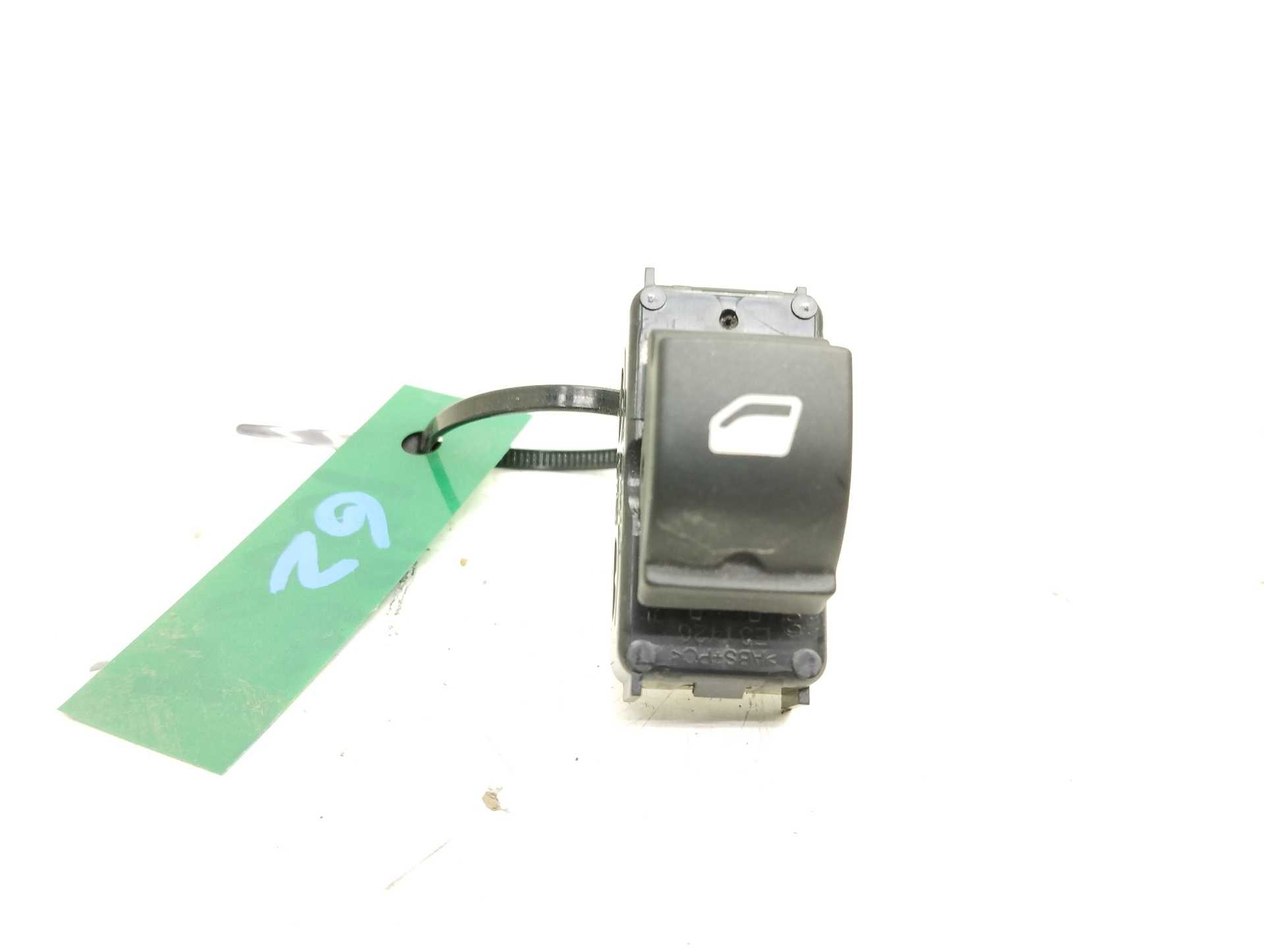 Recambio de mando elevalunas trasero derecho para peugeot 308 active referencia OEM IAM 96762292ZD  